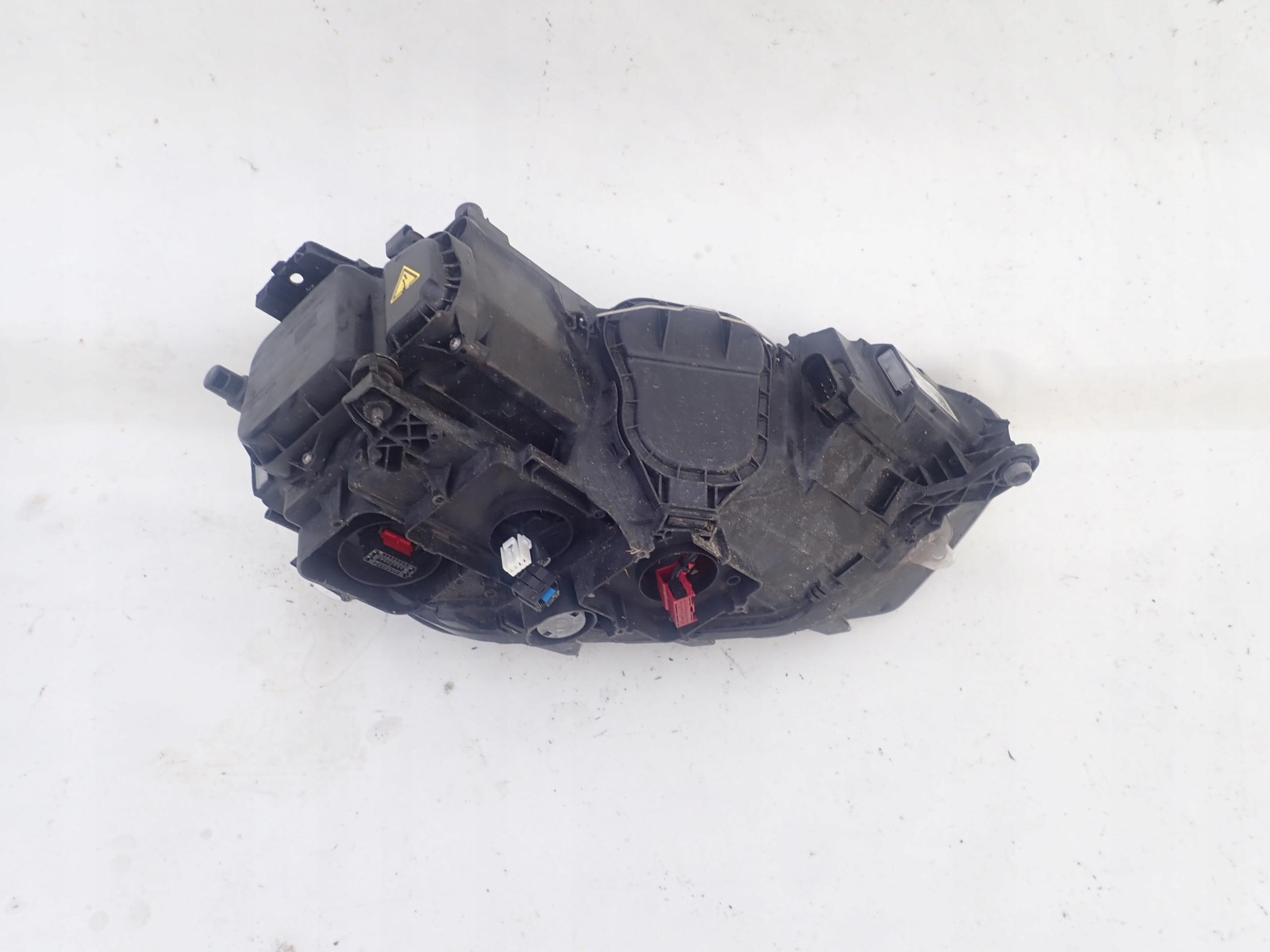 VW GOLF SPORTSVAN 14- light BI-XENON front left