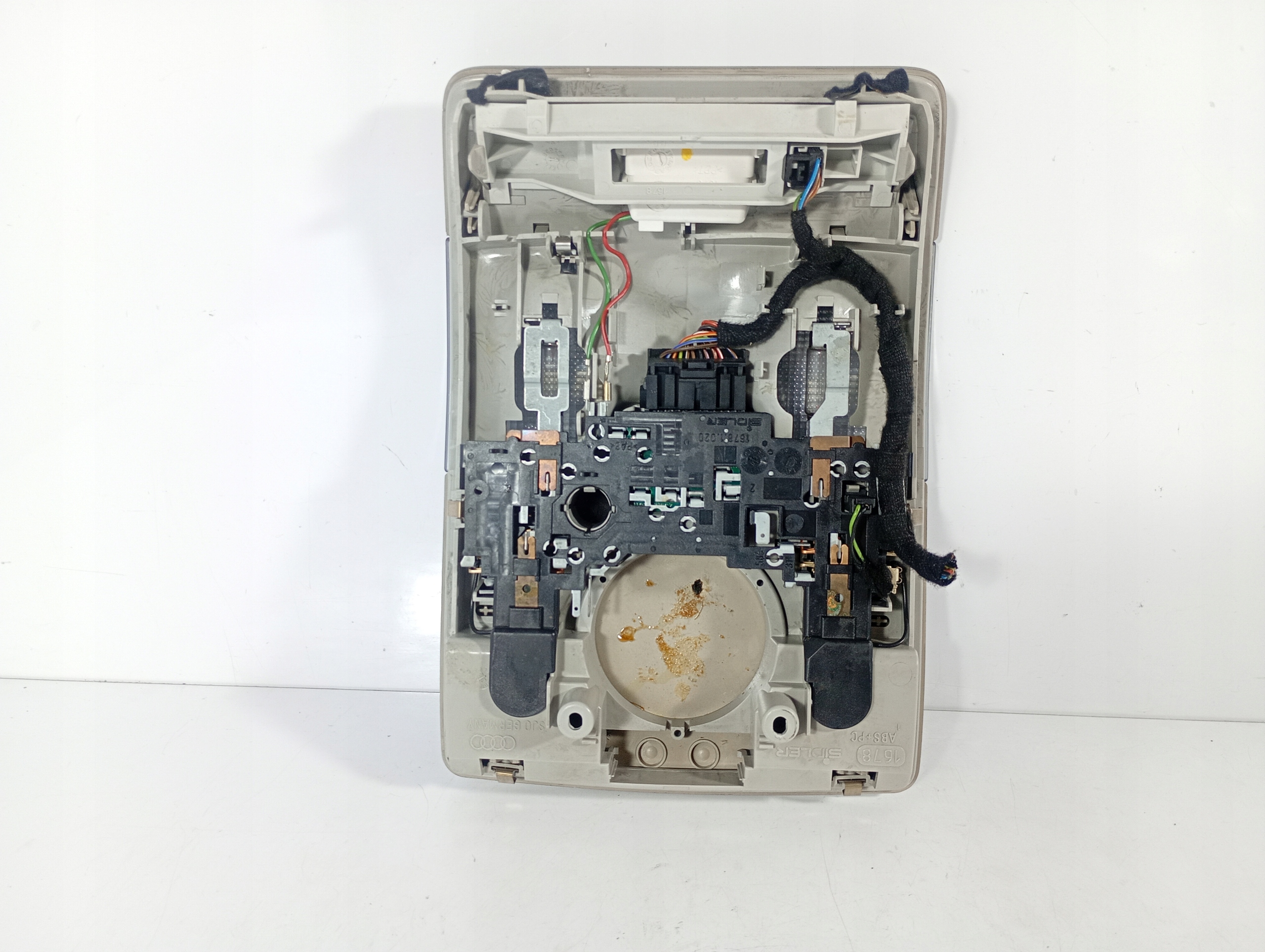 Audi A4 B6 00-05 OSWIETLENIE cab light inner OE 8E0947135H