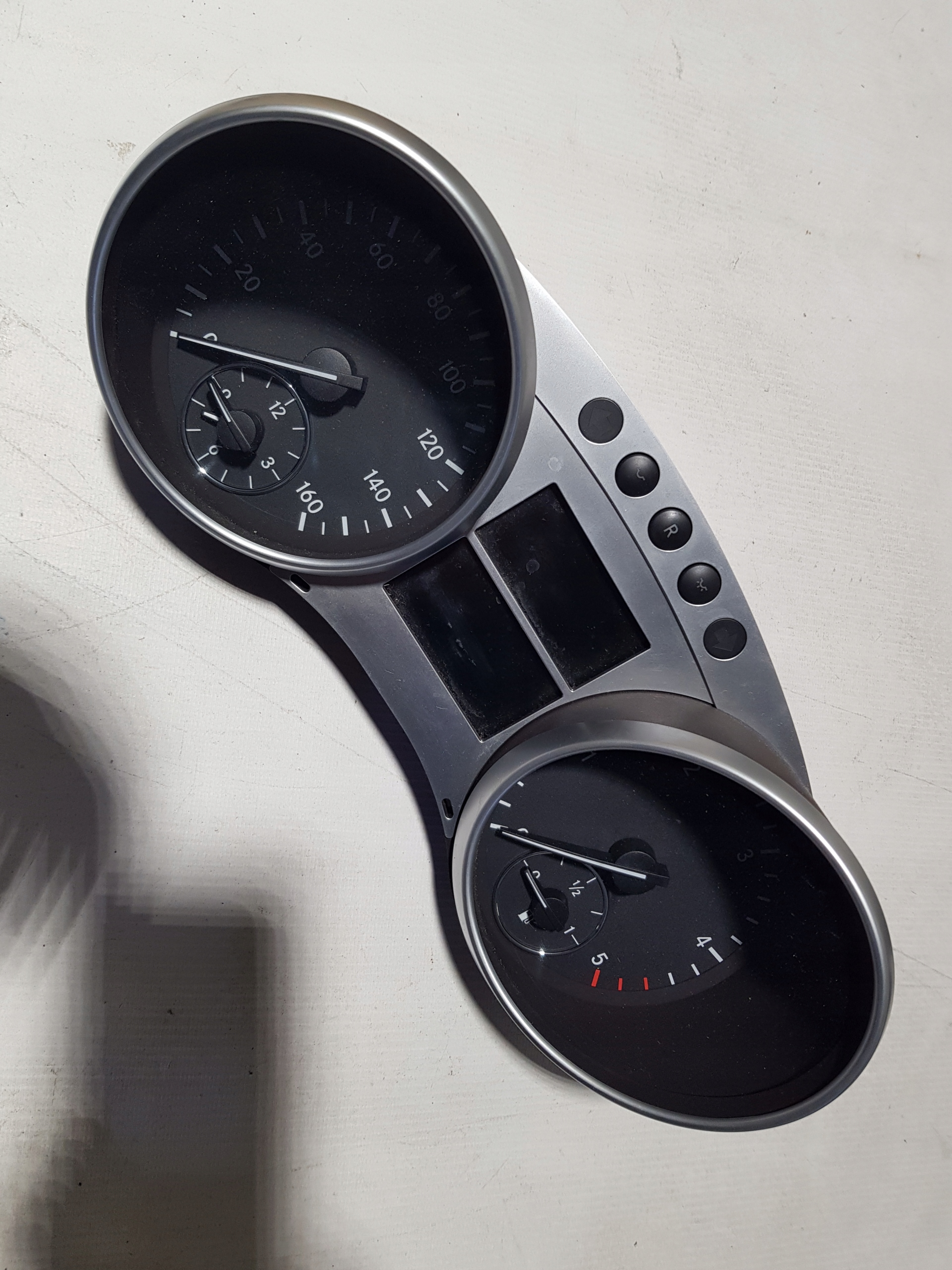 dials MERCEDES R W251 3.0 CDI A2515409047