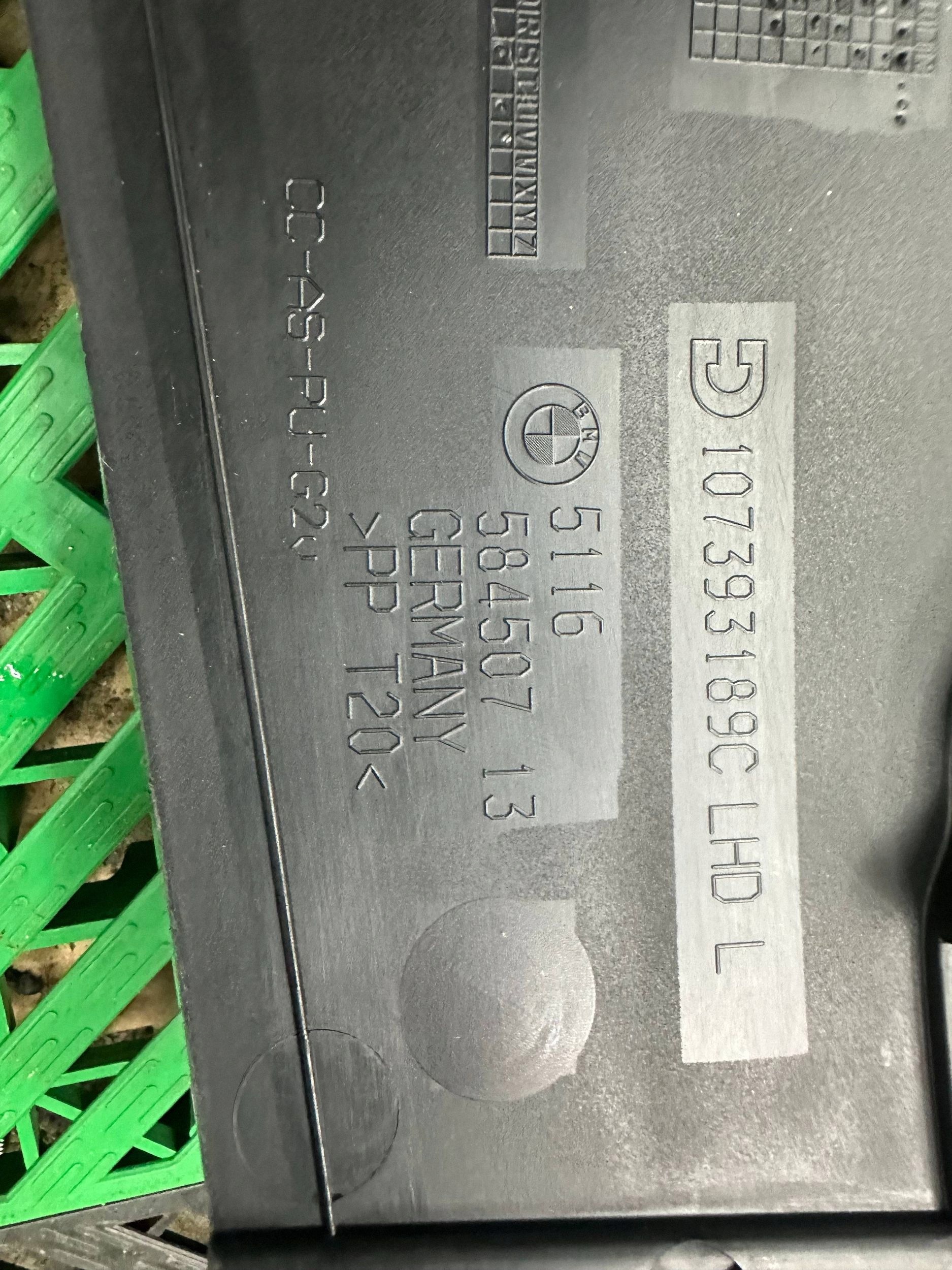 Console Moyen BMW 3 G20 G21 6806777