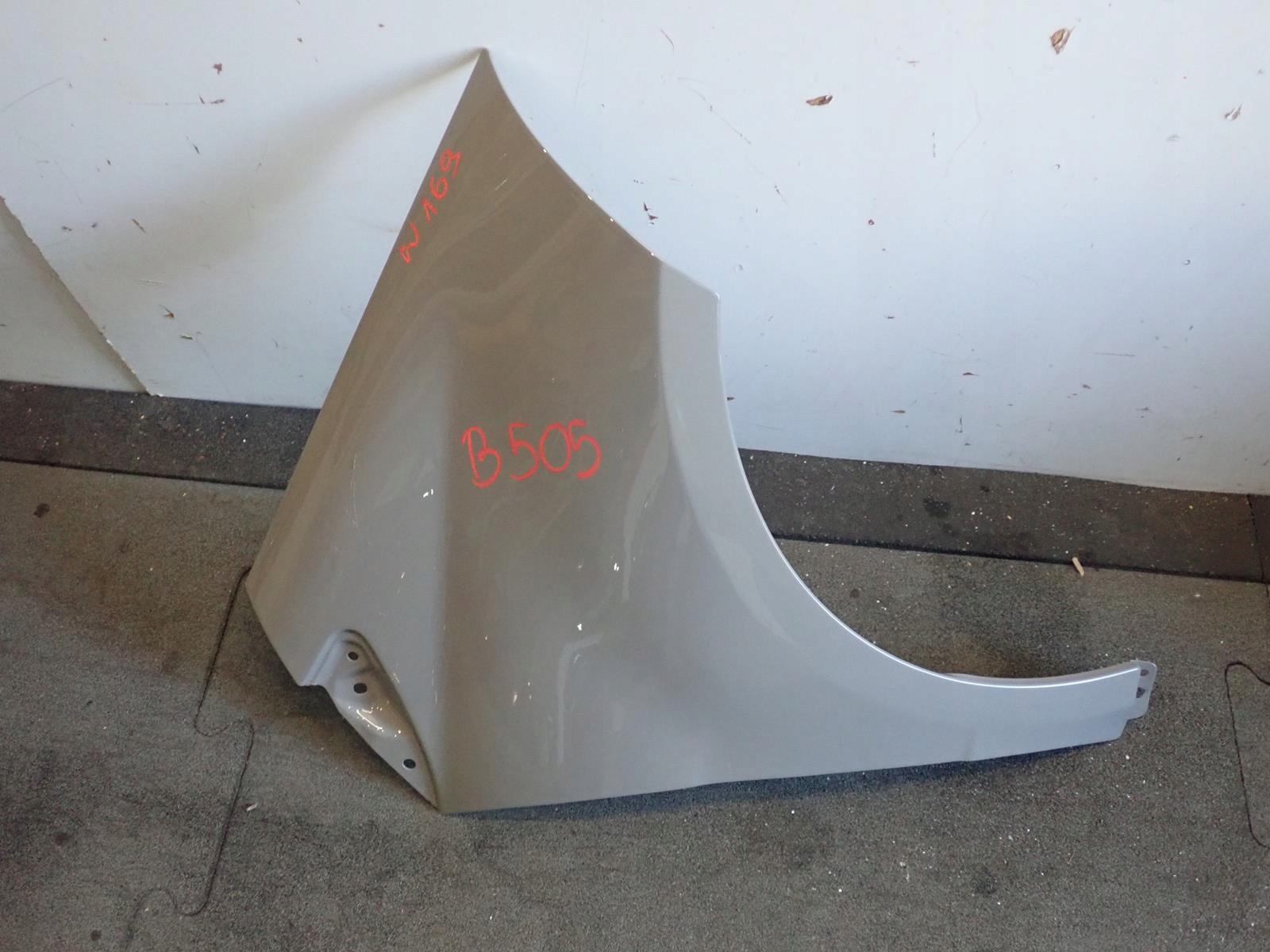 fender front right MERCEDES A-KLASA W169 04-12