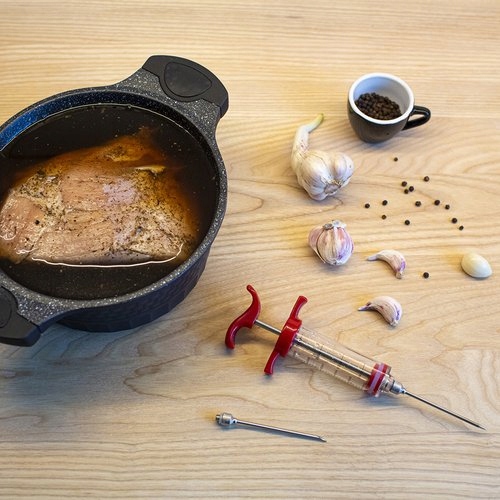 Nastrzykiwarka 30ml +2 igły Materiał inny