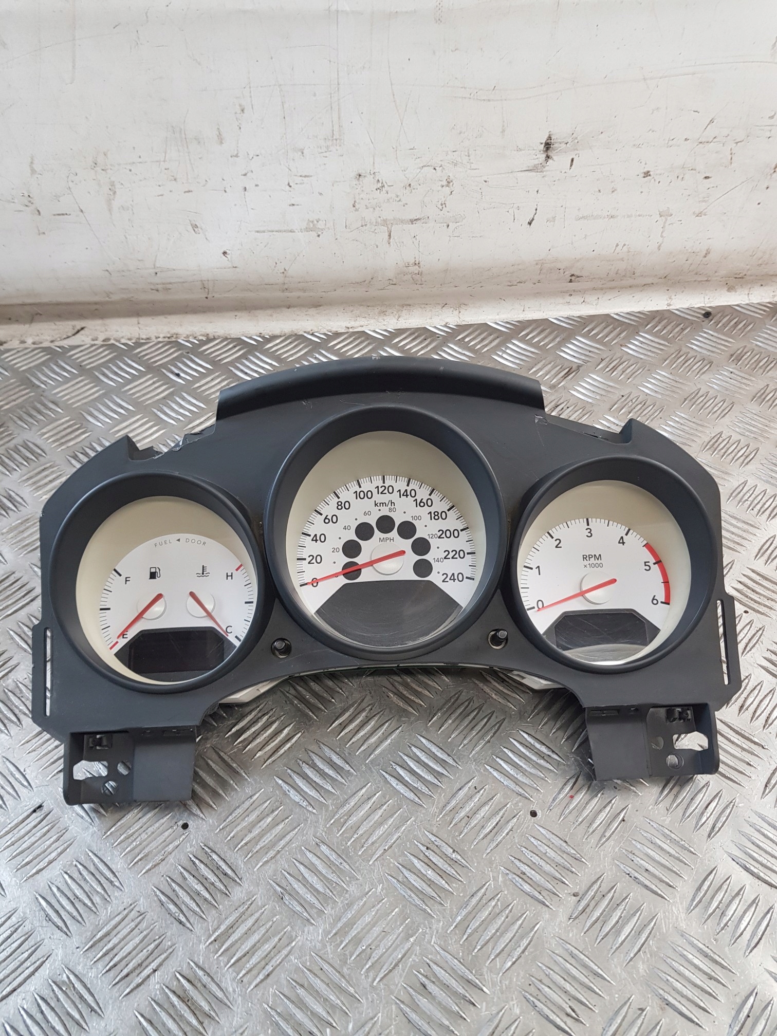 dials P05107004AH DODGE CALIBER 2.0 CRD 06R- EUROPA