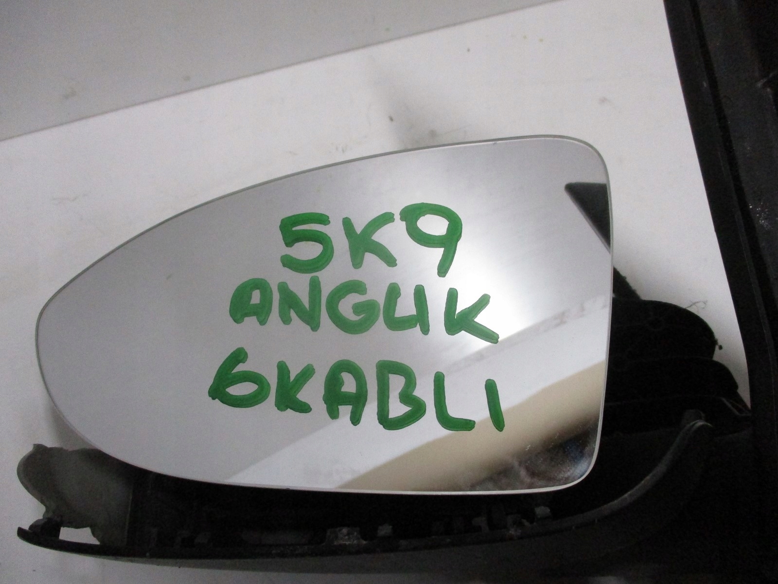 mirror left VW GOLF VI 5K0 ANGLIK damag.
