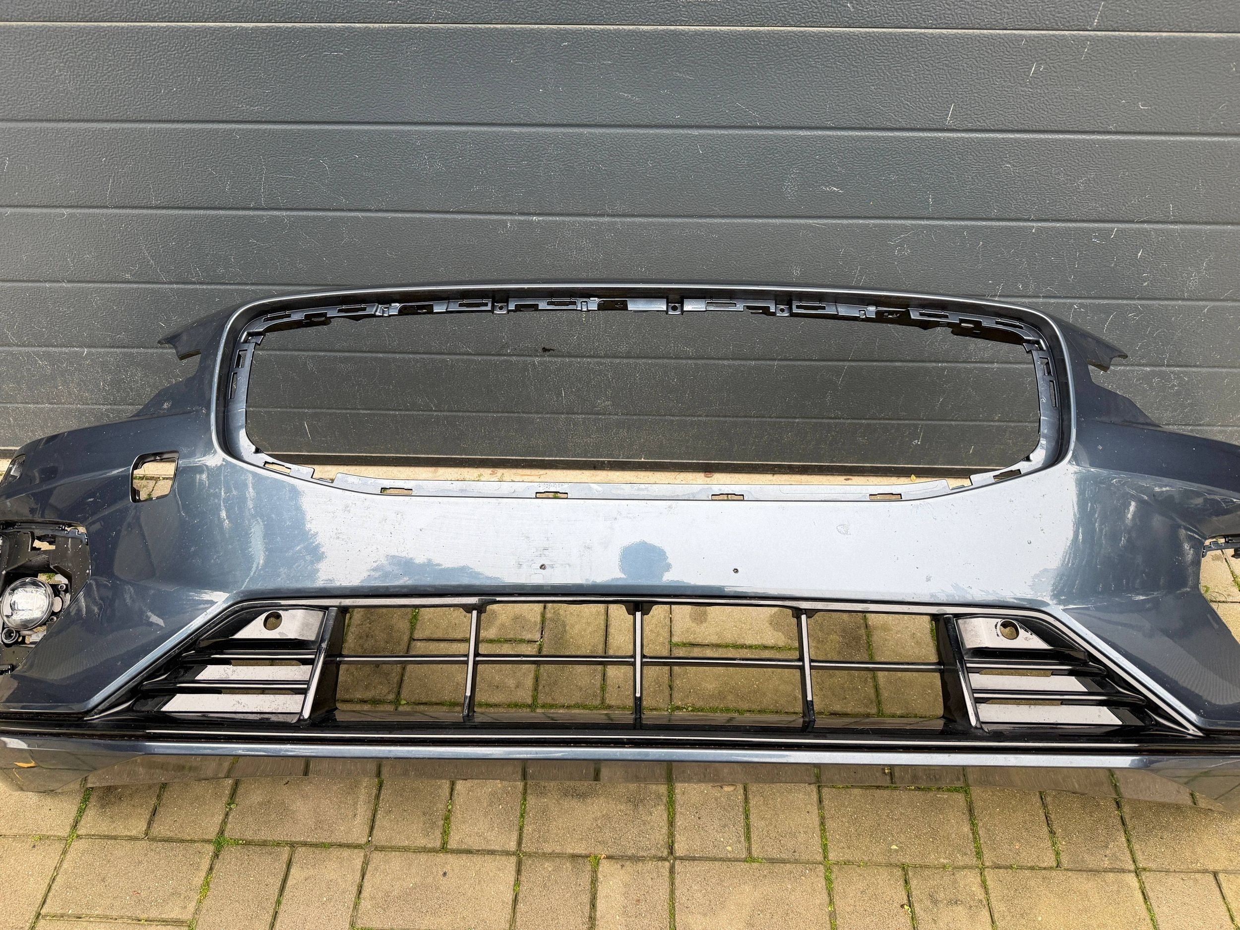 Volvo V60 V-60 S60 S-60 3 III 18- R design bumper front front