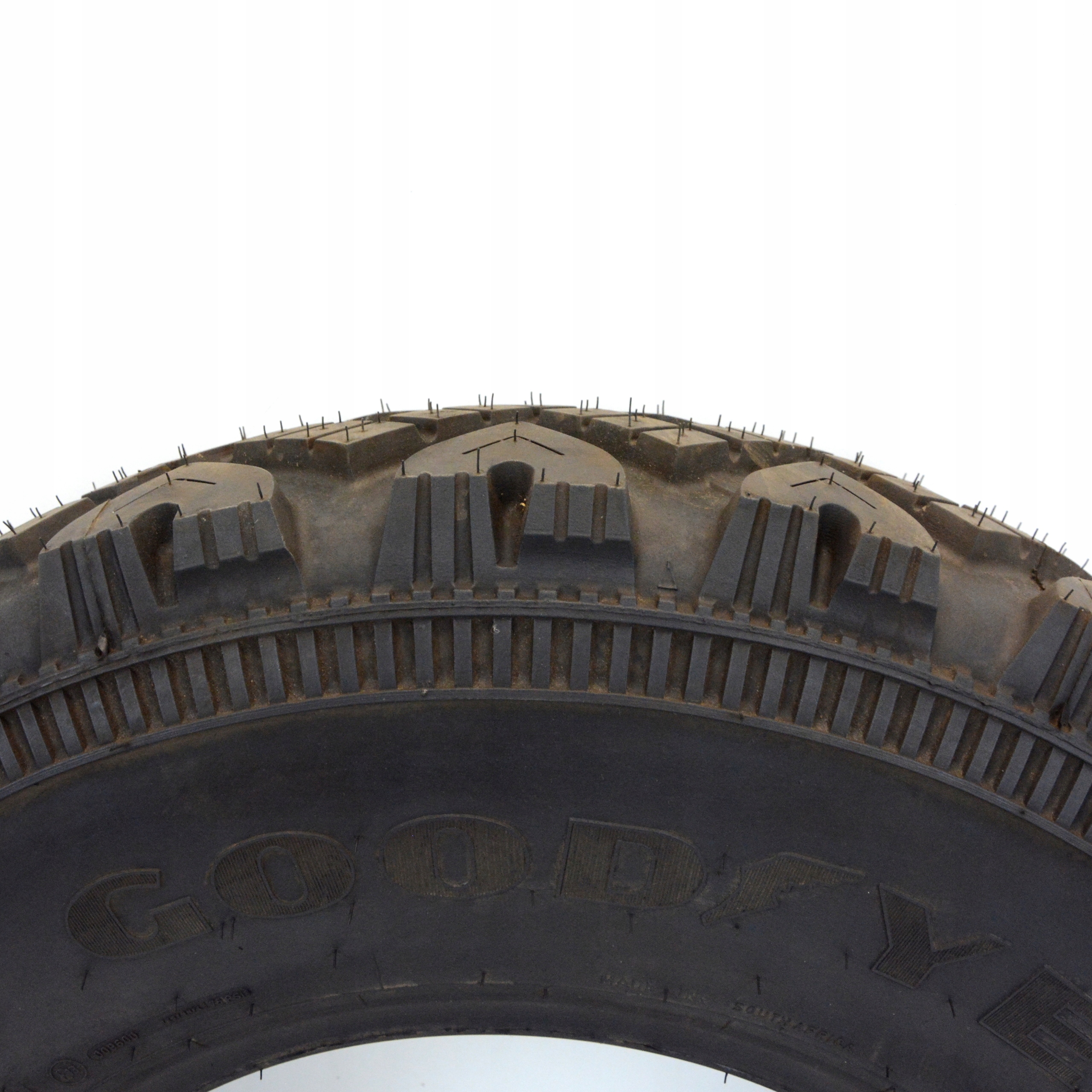 Opona Goodyear G90 7.50 R16C Szerokość opony 7.50