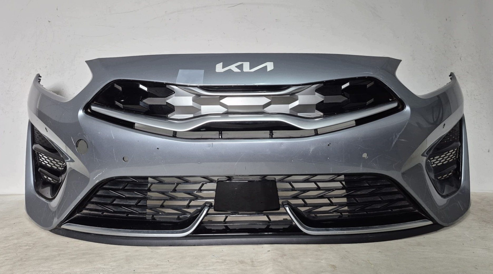 KIA CEED 3 III GT-LINE LIFT 21- bumper front front PDC 86511-J7KA0