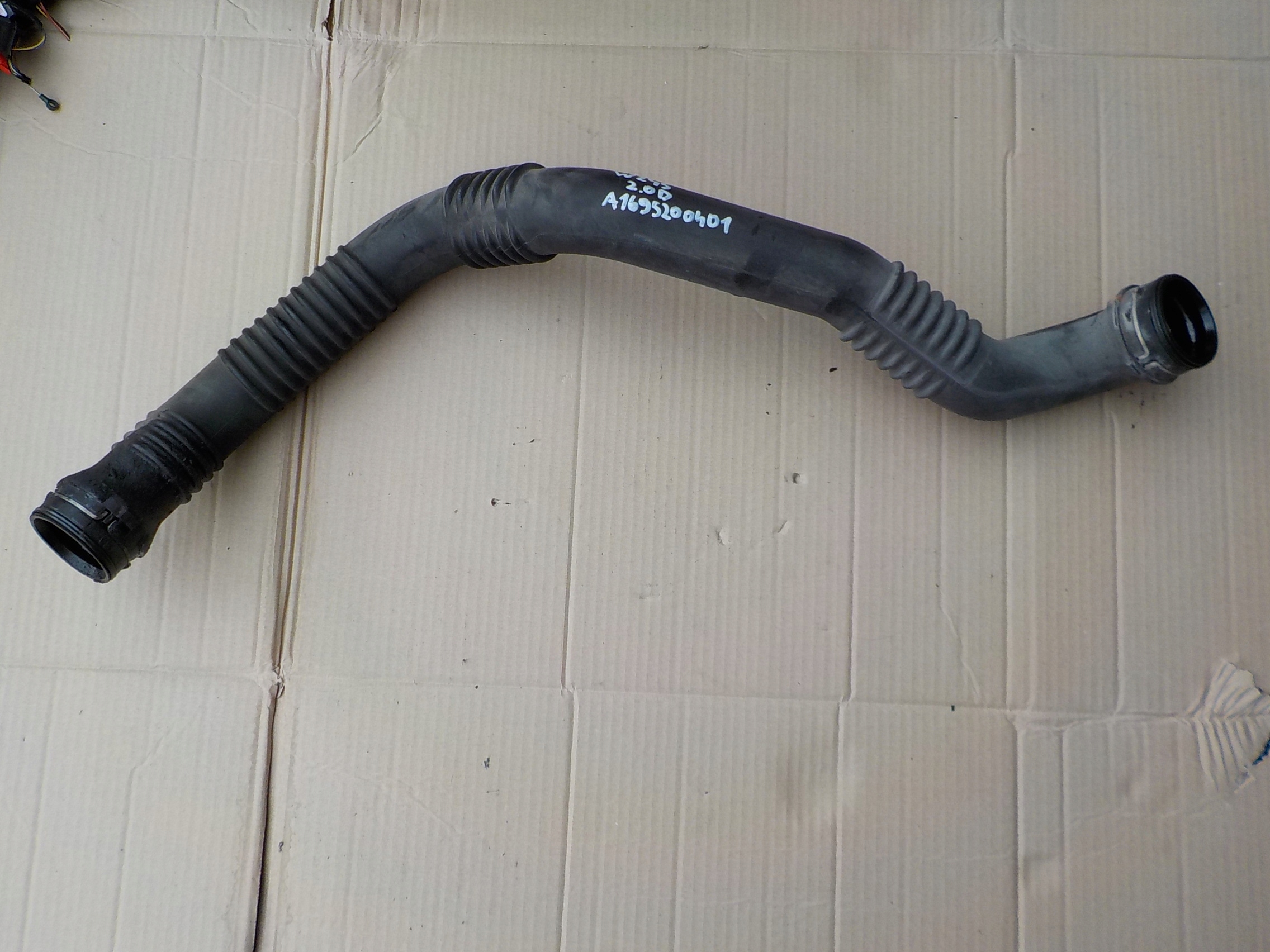 Schlauch luft mercedes w169 w245 2,0 cdi A1695200401