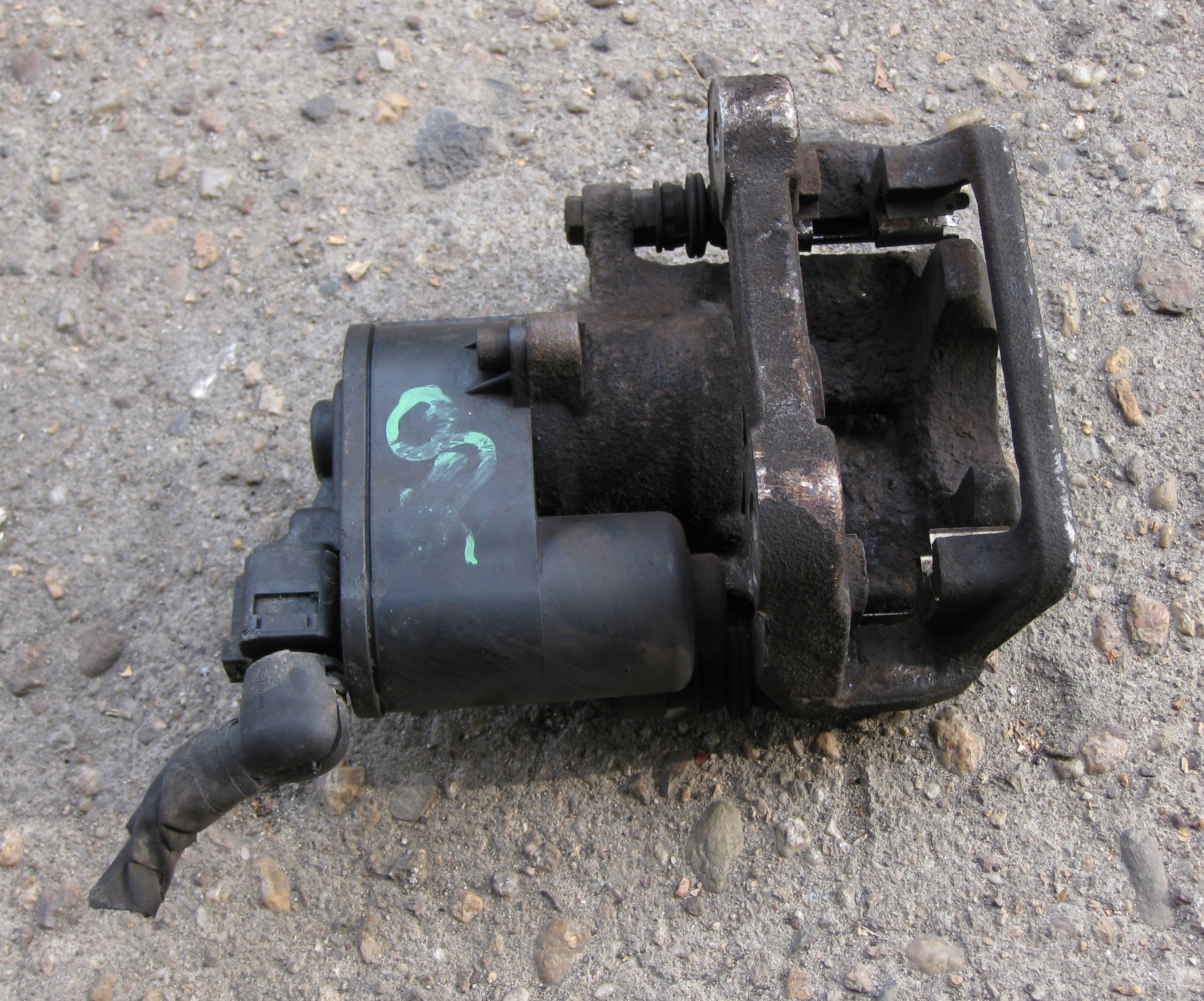 VOLVO V70 2.0 D 09R caliper brake electrical right rear part