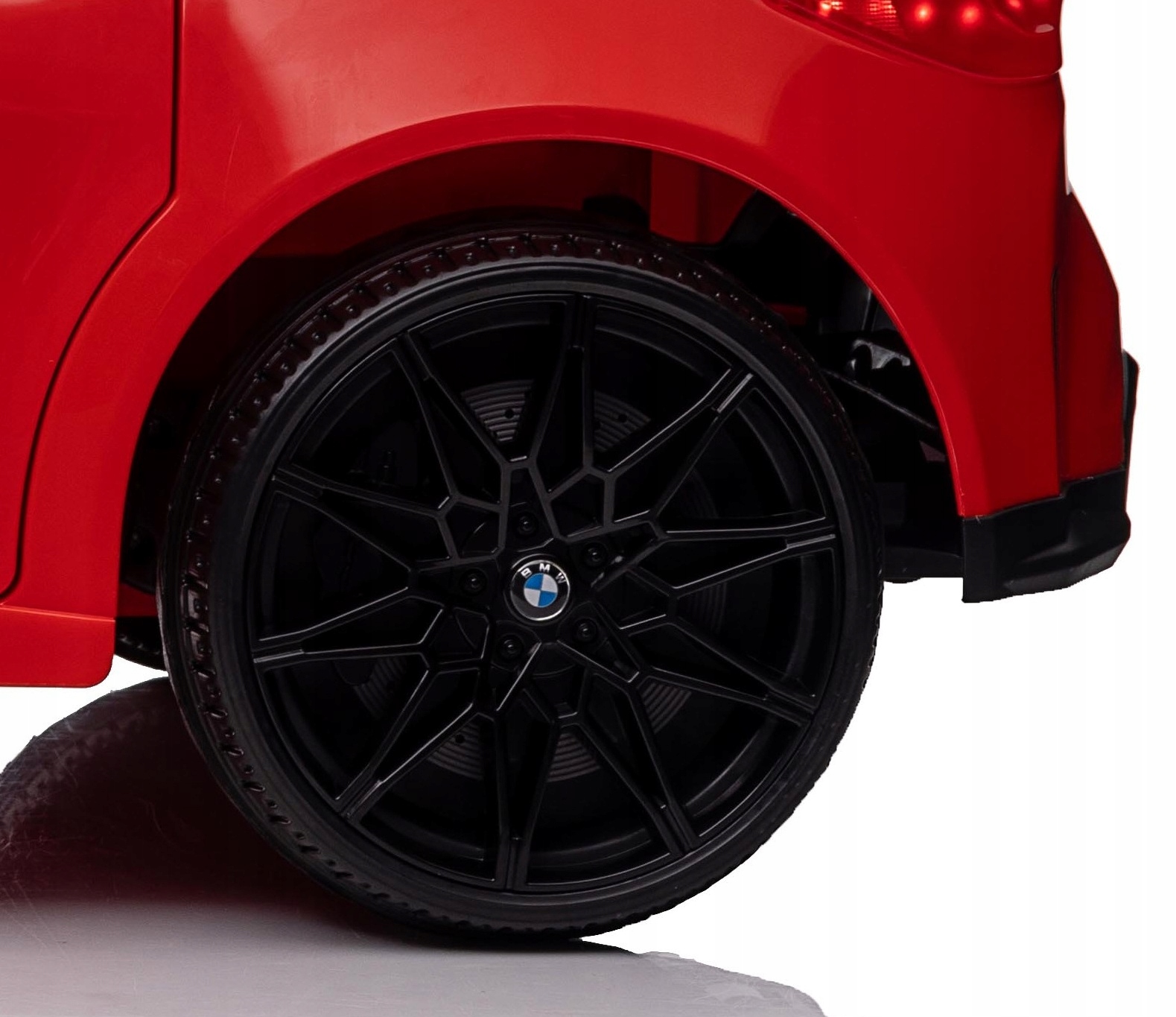 Samochód elektryczny na akumulator BMW M4 czerwony dla dzieci 3 lata +