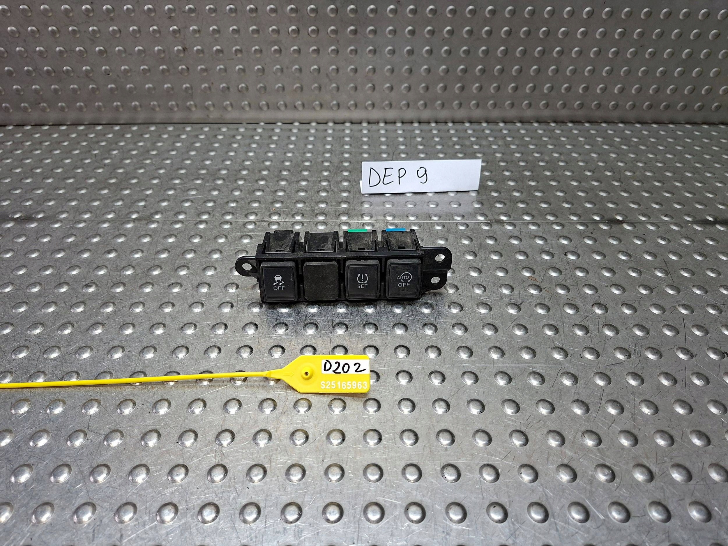 PANEL controls NISSAN JUKE F15 10- 681RVBV90A