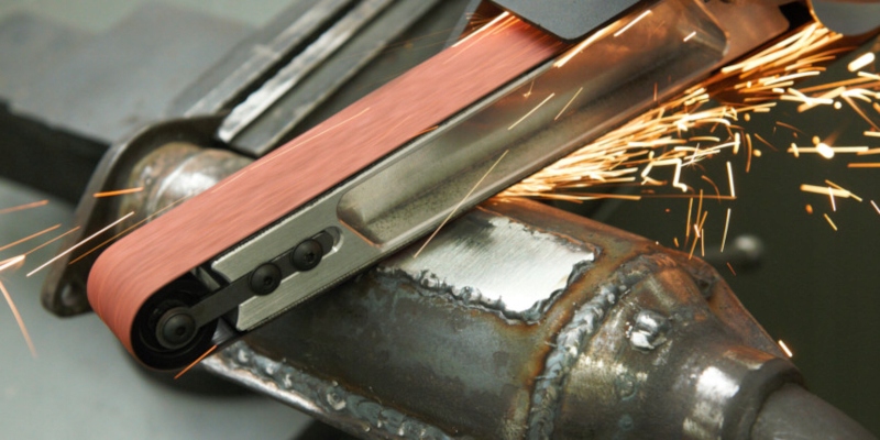 PRZYSTAWKA PILNIK SZEROKI DO SZLIFIERKI KĄTOWEJ Z REGULACJĄ OBROTÓW GS03-01 Rodzaj szlifierka kątowa