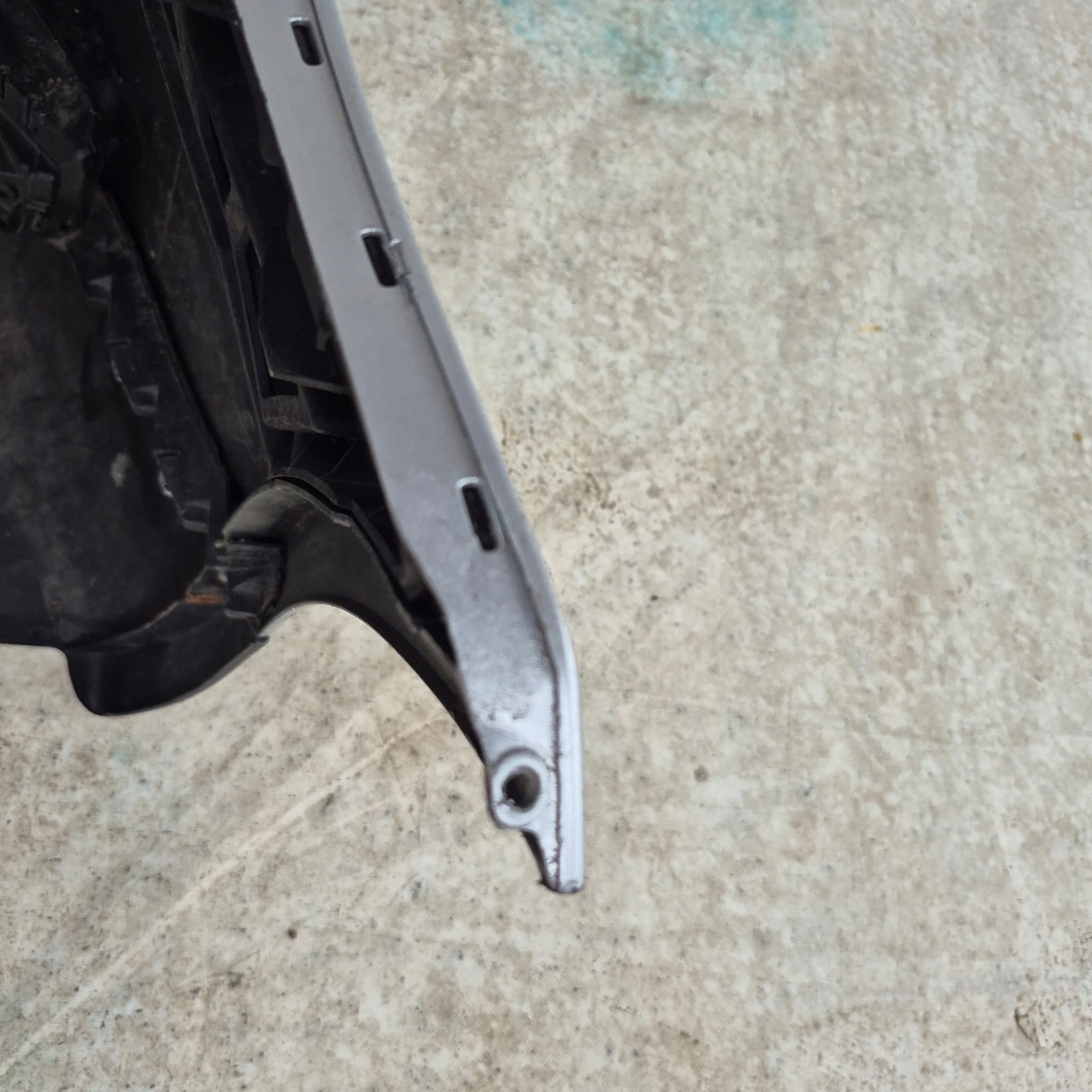 VW TOURAN and 1 03-06 bumper front front