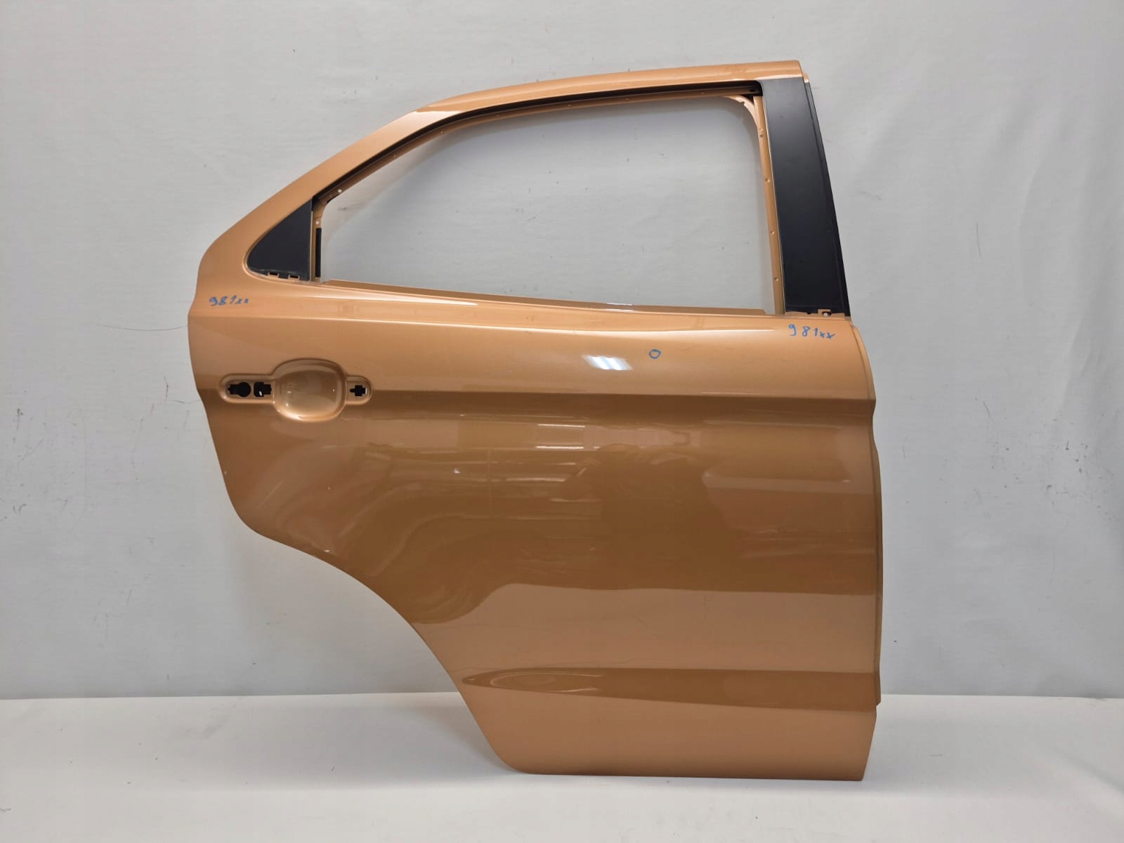 FORD KA + III PLUS 14- Tür rechts heck hinten