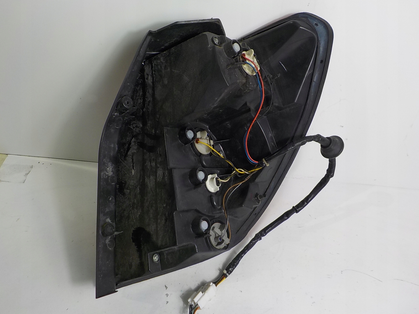 CHEVROLET CAPTIVA light left rear left rear part