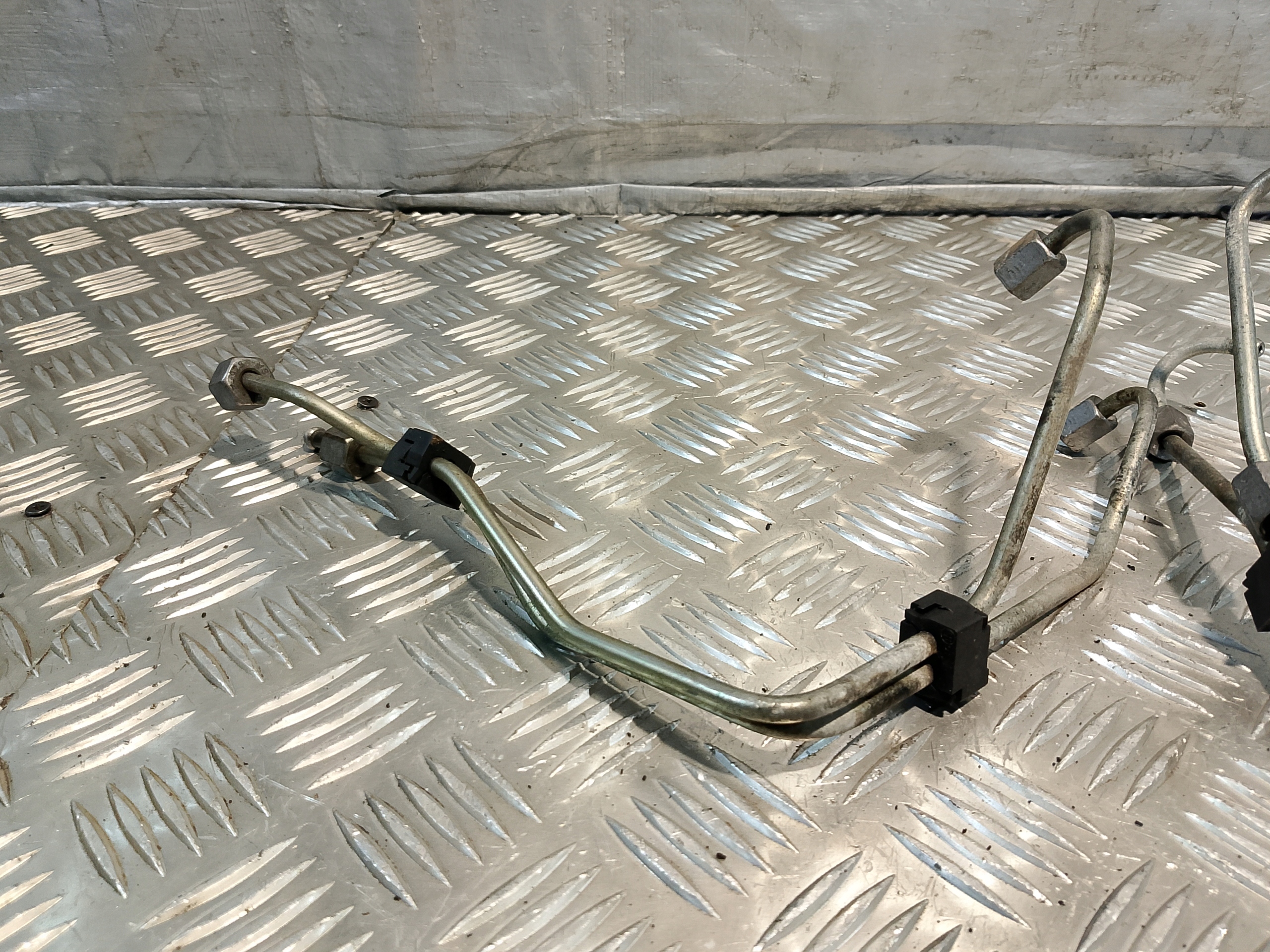 fuel hoses FORD FIESTA MK7 1.6 D 90 KM