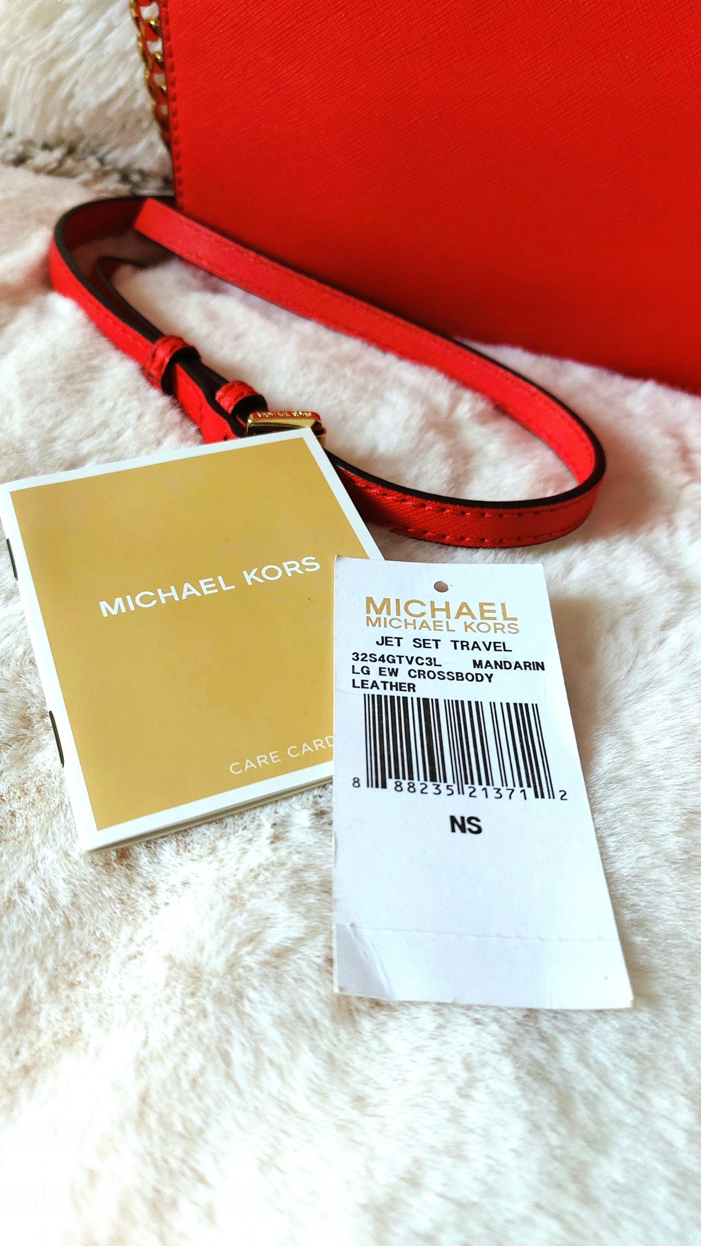 TORBA LISTONOSZKA MICHAEL KORS CROSSBODY JET SET TRAVEL MANDARIN Materiał dominujący skóra naturalna
