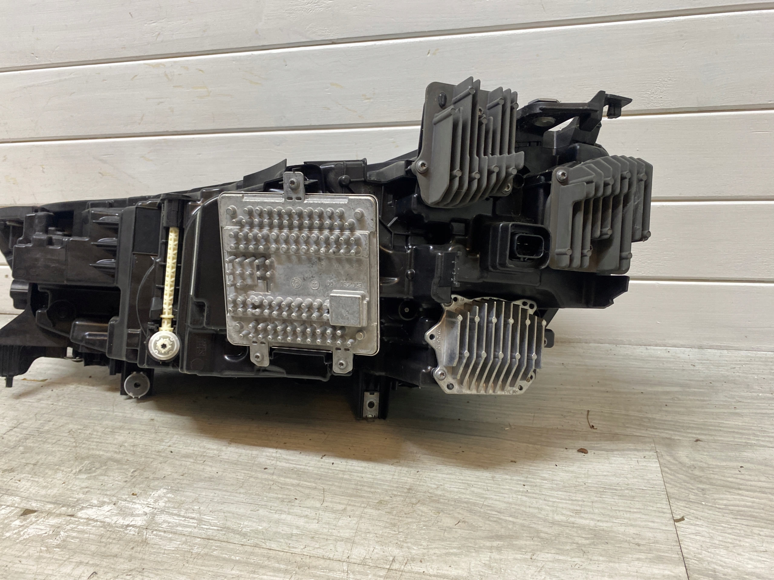 BMW iX i20 light front right LASER 5A3CEA2-04