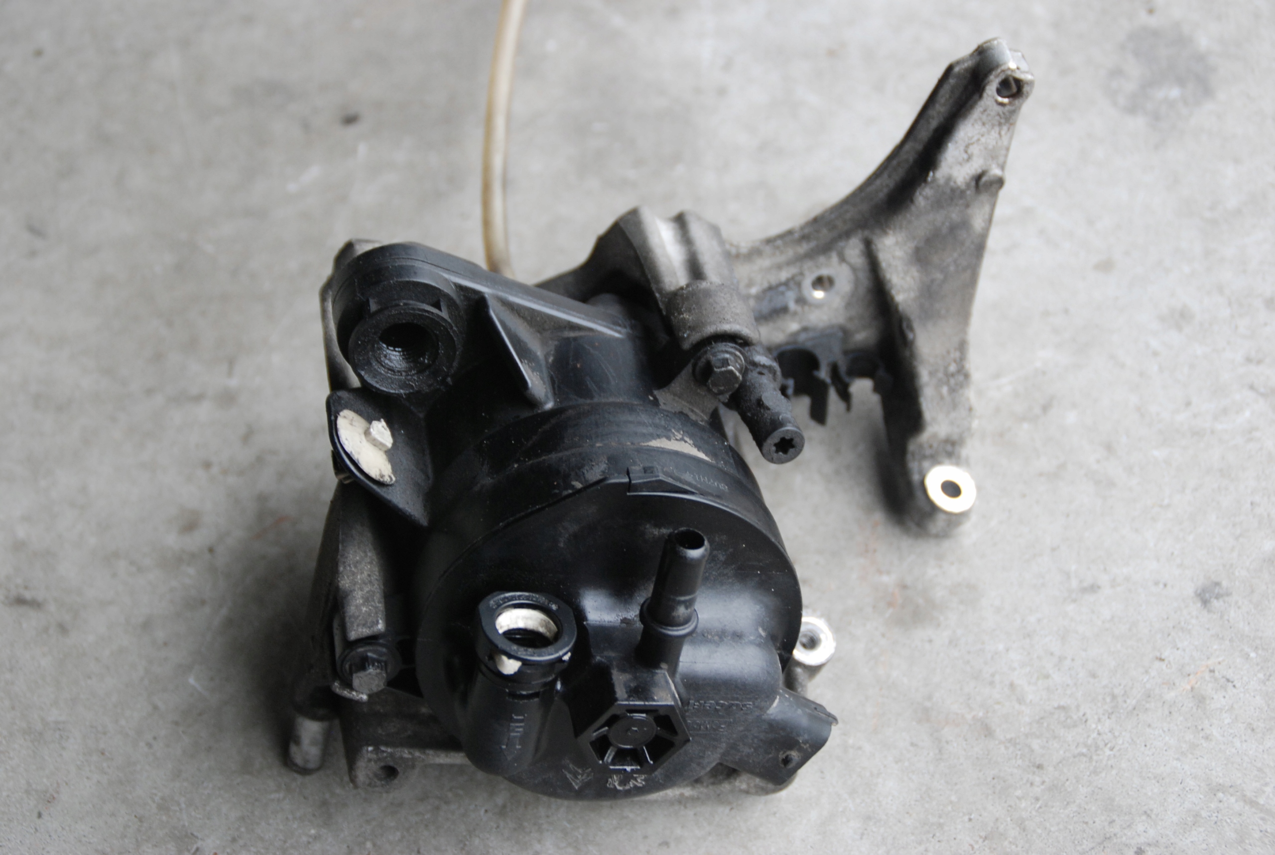 КОРПУС ТОПЛИВНОГО ФИЛЬТРА 1.6 HDI JUMPY EXPERT 18R