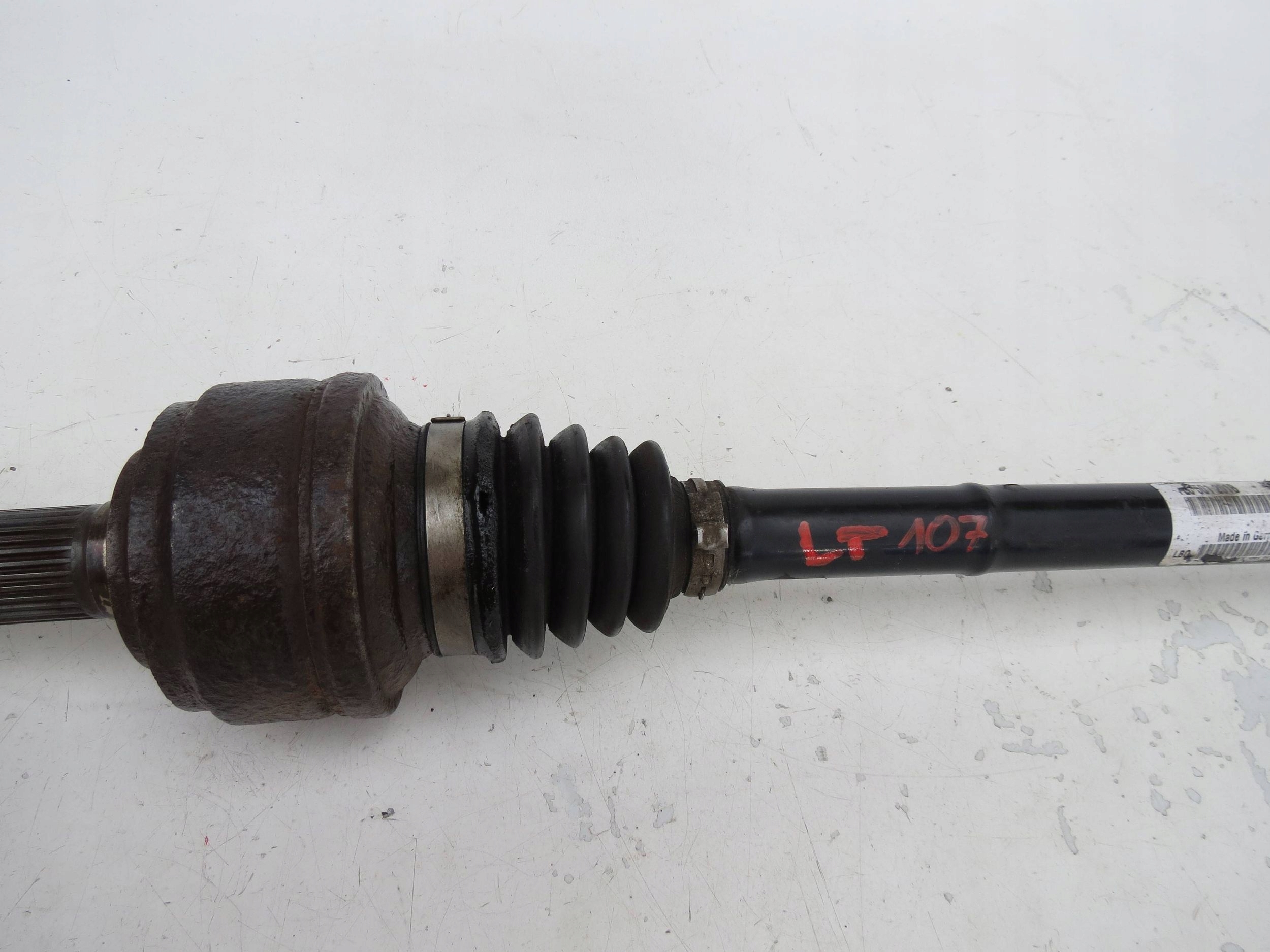semi-axis left rear part PORSCHE CAYENNE and 7L5 7L0501201B
