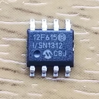 PIC12F615I/SN mikrokontroler 8bit, 1024w, 64B, 5-pin, 20MHz