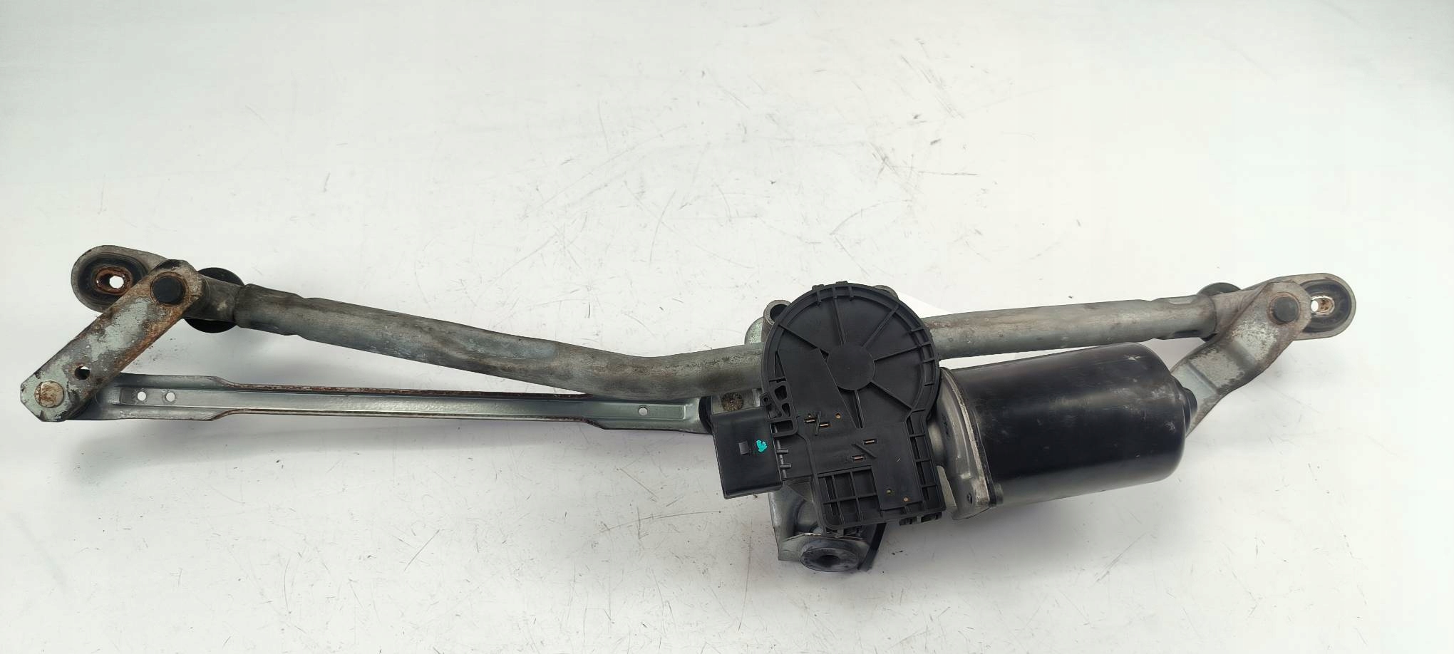 wiper mechanism front F00S2S2698 MAZDA 3