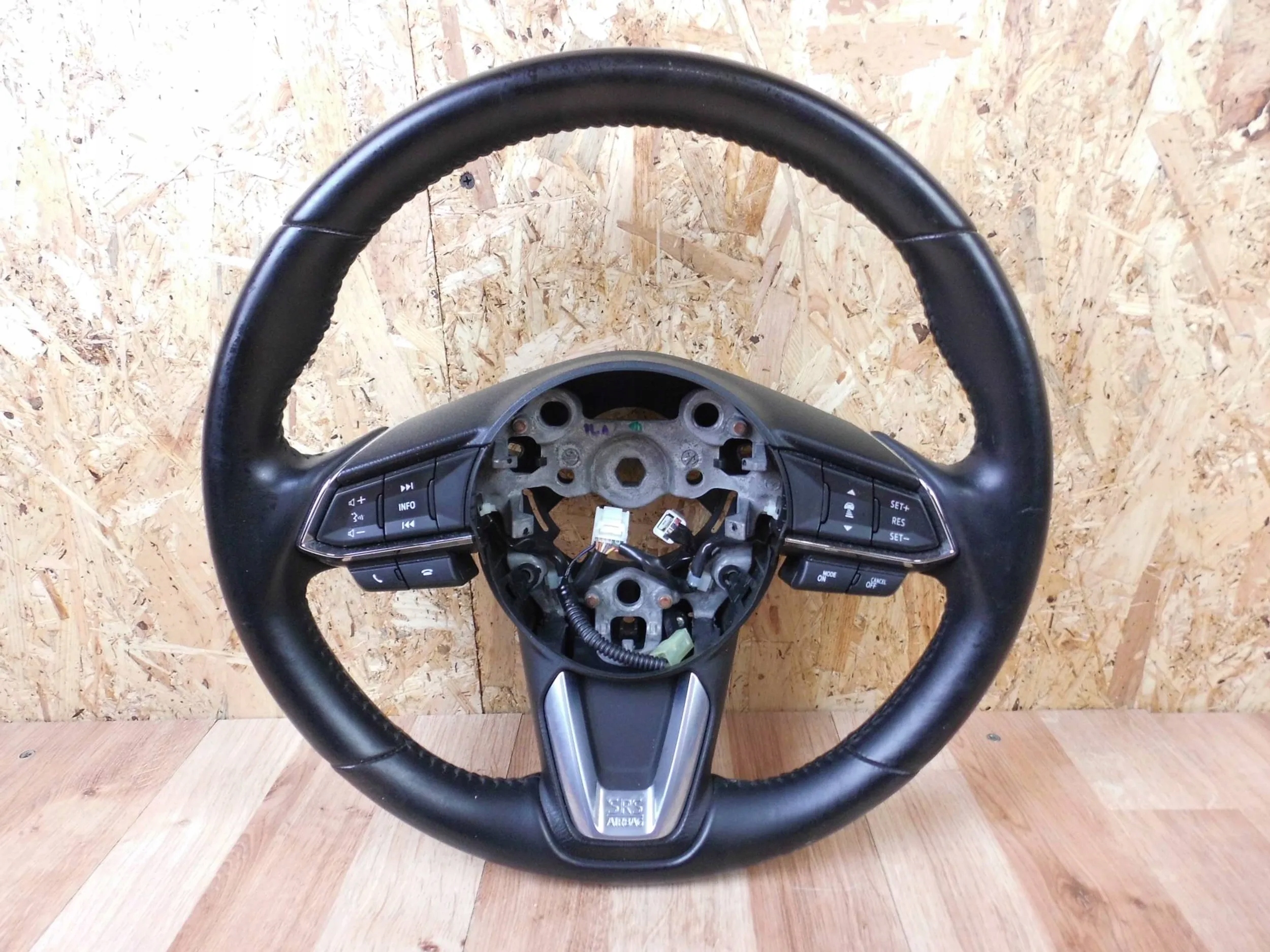Mazda CX-5 II KF 2017 2018 lenkrad B63M