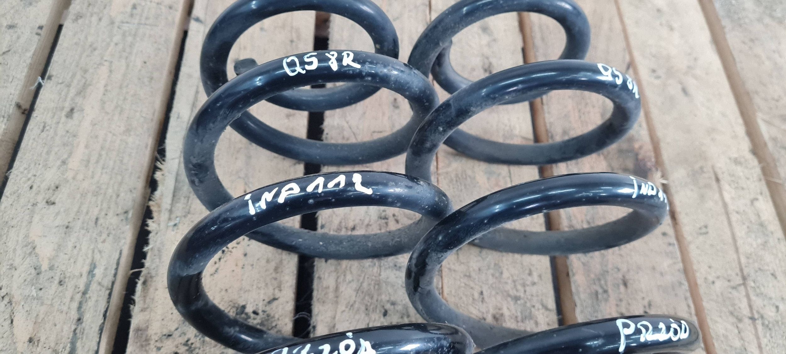 Q5 8R spring springs front front 2.0 TDI QUATTRO 8R0411105AR