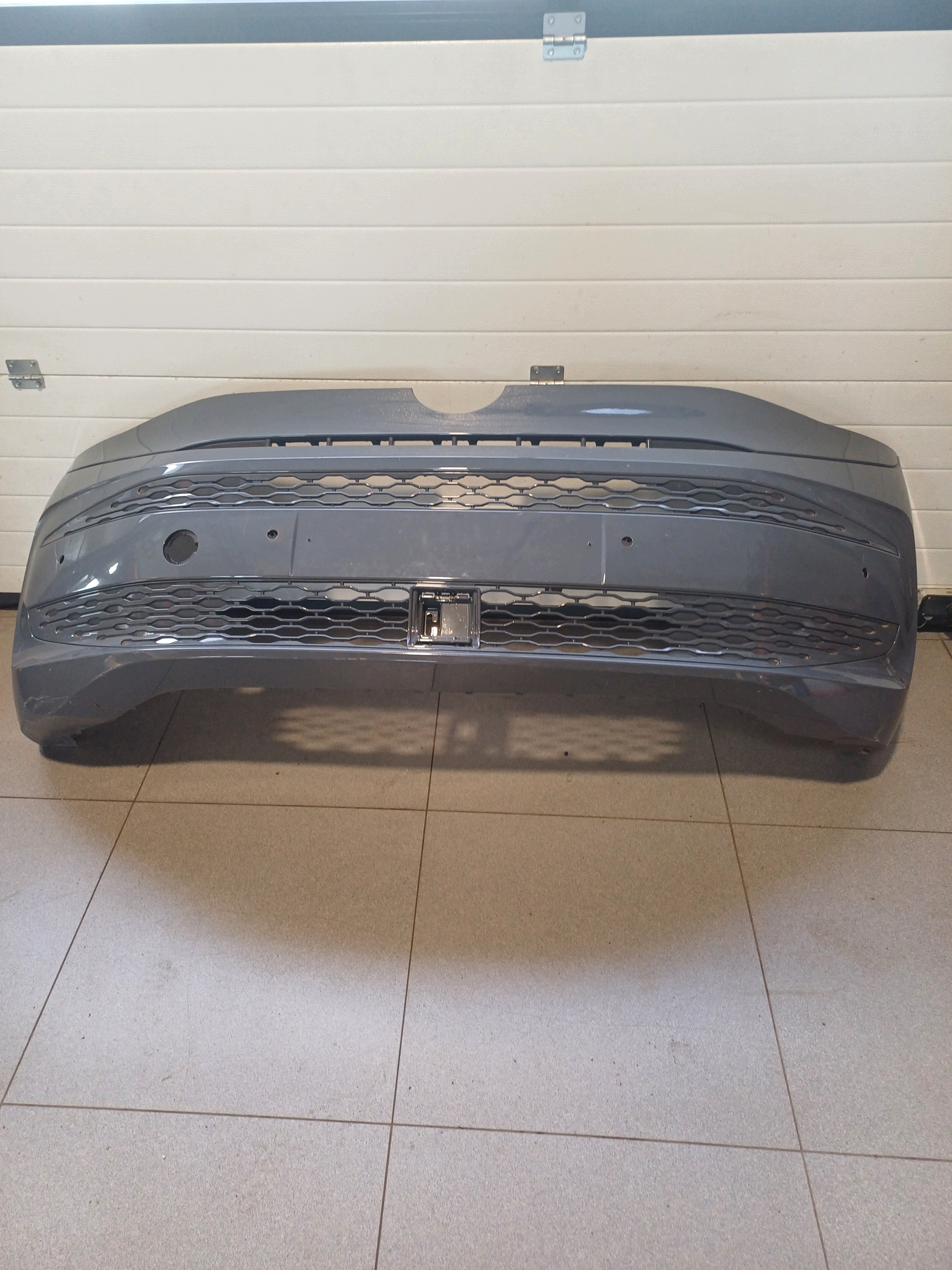 bumper front front VW T7 7T0807221C 6 X PDC