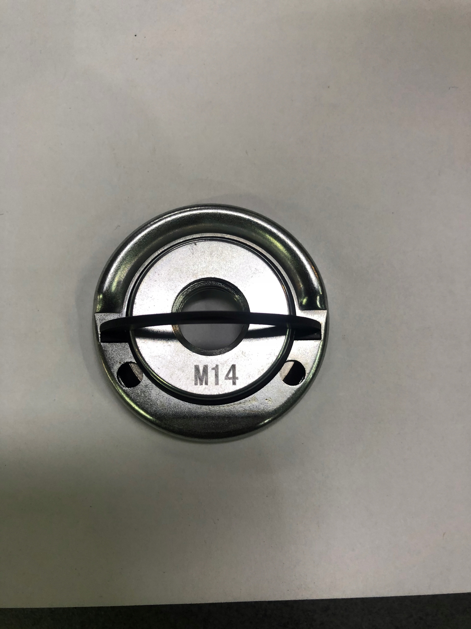 NAKRĘTKA SAMOZACISKOWA SZLIFIERKI kątow typ Metabo Marka inna