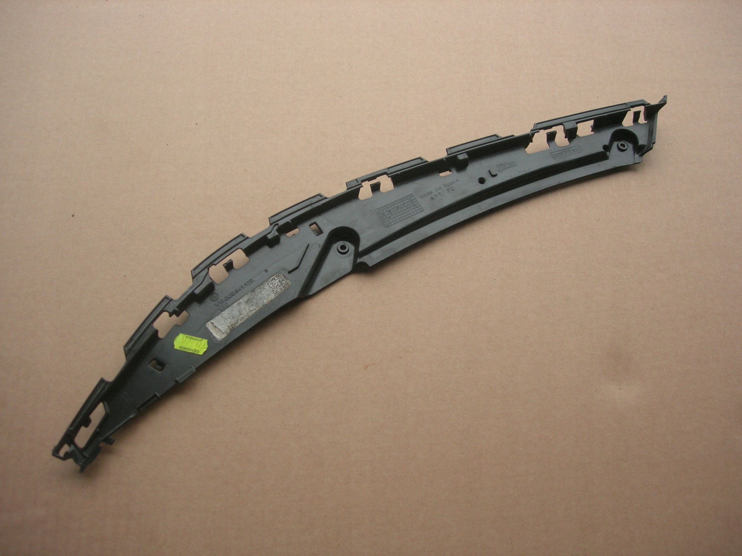 LISTWA REFLEKTORA R VW PASSAT B8 3G0941120B NOWA Producent części Volkswagen OE