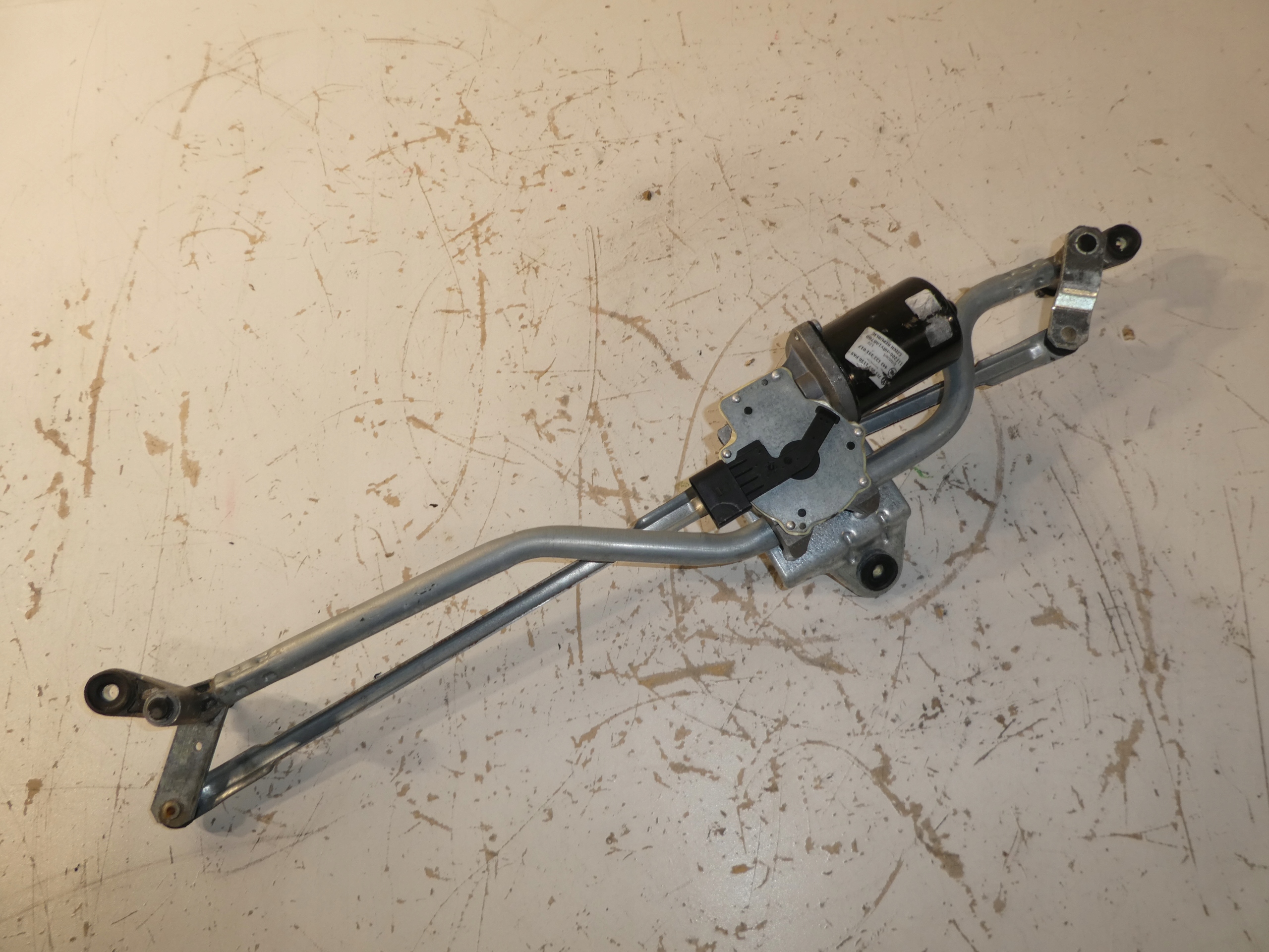 wiper mechanism front Z SILNICZKIEM VW T5 7E1955113B