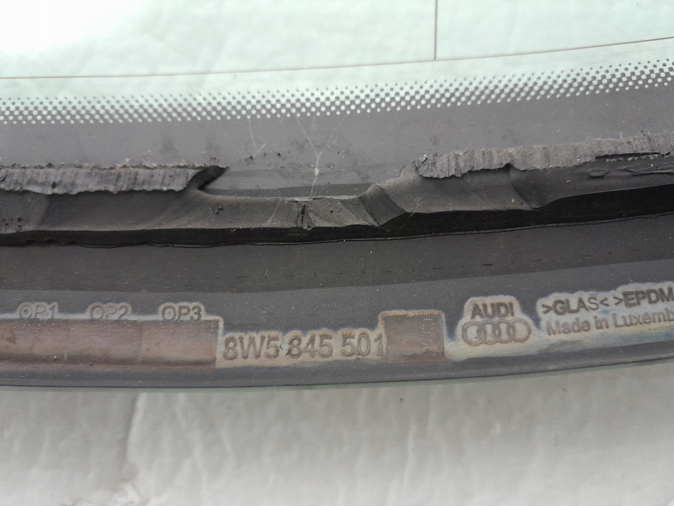 AUDI A4 B9 SEDAN ABLAK far hátso 2016R 8W5845501