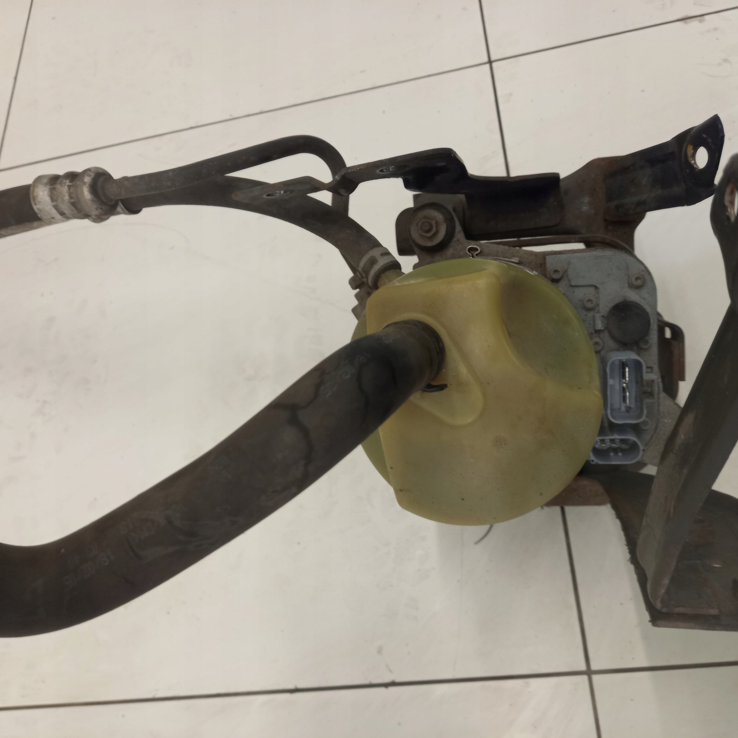 servo pump electrical VOLVO S40 II 1040085012094H 4N513K514DS