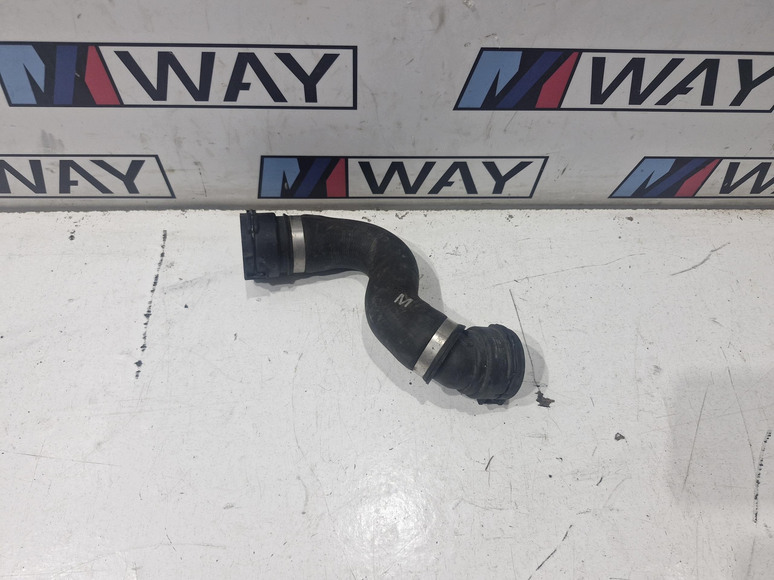 7565780 BMW E60 E61 cijev prijenos crijevo vode