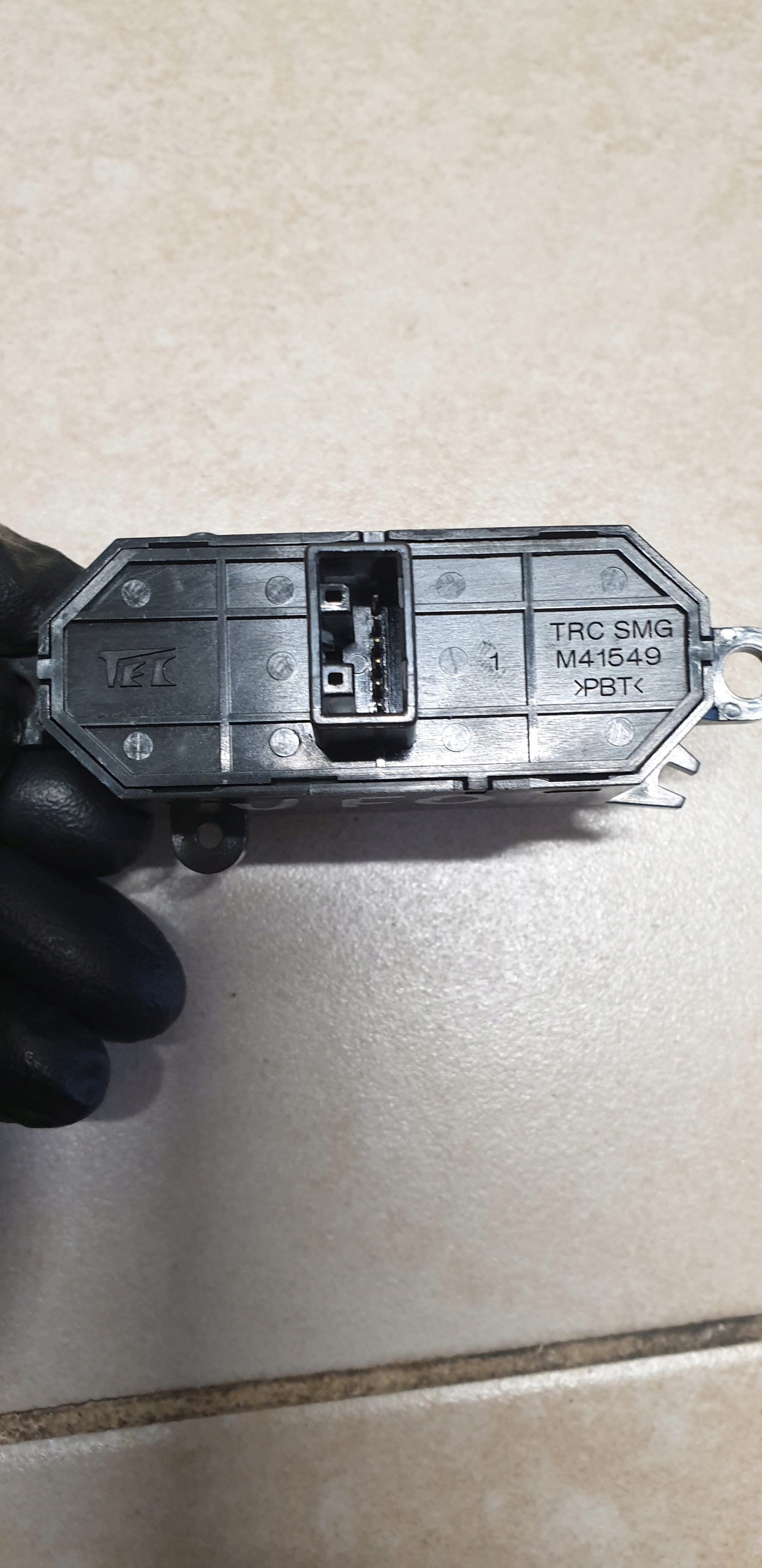 switch button VSA OFF HONDA CIVIC VIII 8 UFO M41549 OE EU