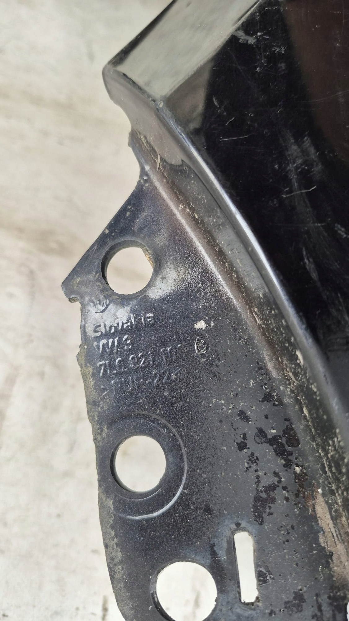 VW TOUAREG and 1 02-06 fender front front right