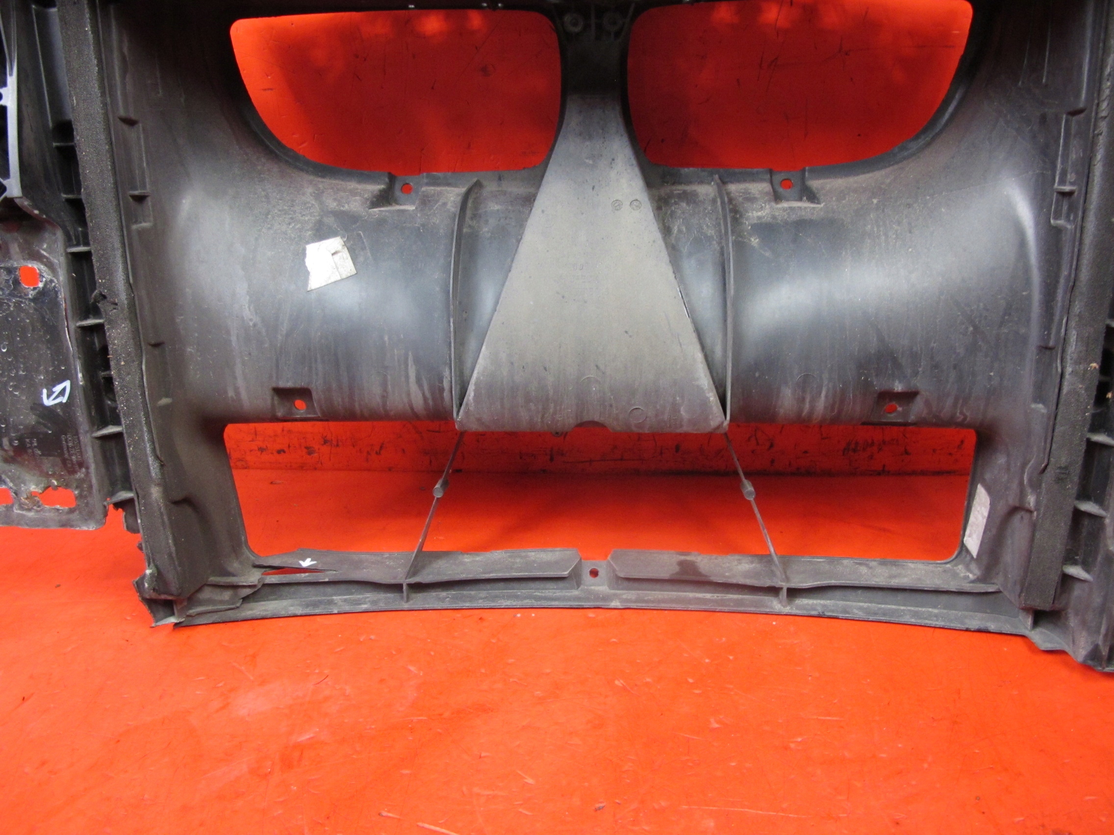 BMW 1 E87 E81 support panel for radiators pillar 7193748