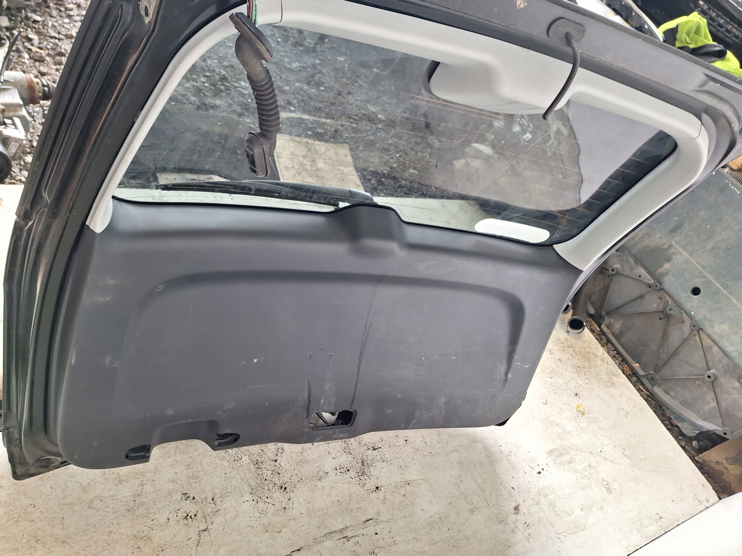 HONDA CR-V III 06-11 boot door NH731P