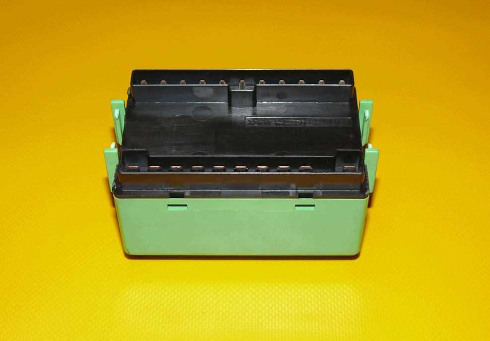modulo Centralina ECU MITSUBISHI OUTLANDER e 1 03-06r. 110600-0030