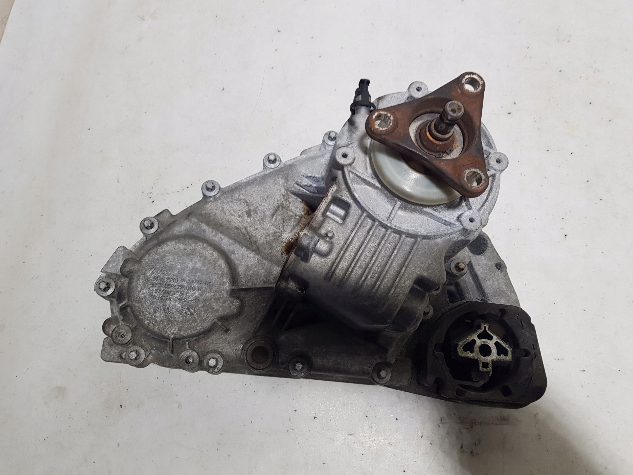 BMW E70 X5 REDUKTOR cambio differenziale 3.0D 7574777