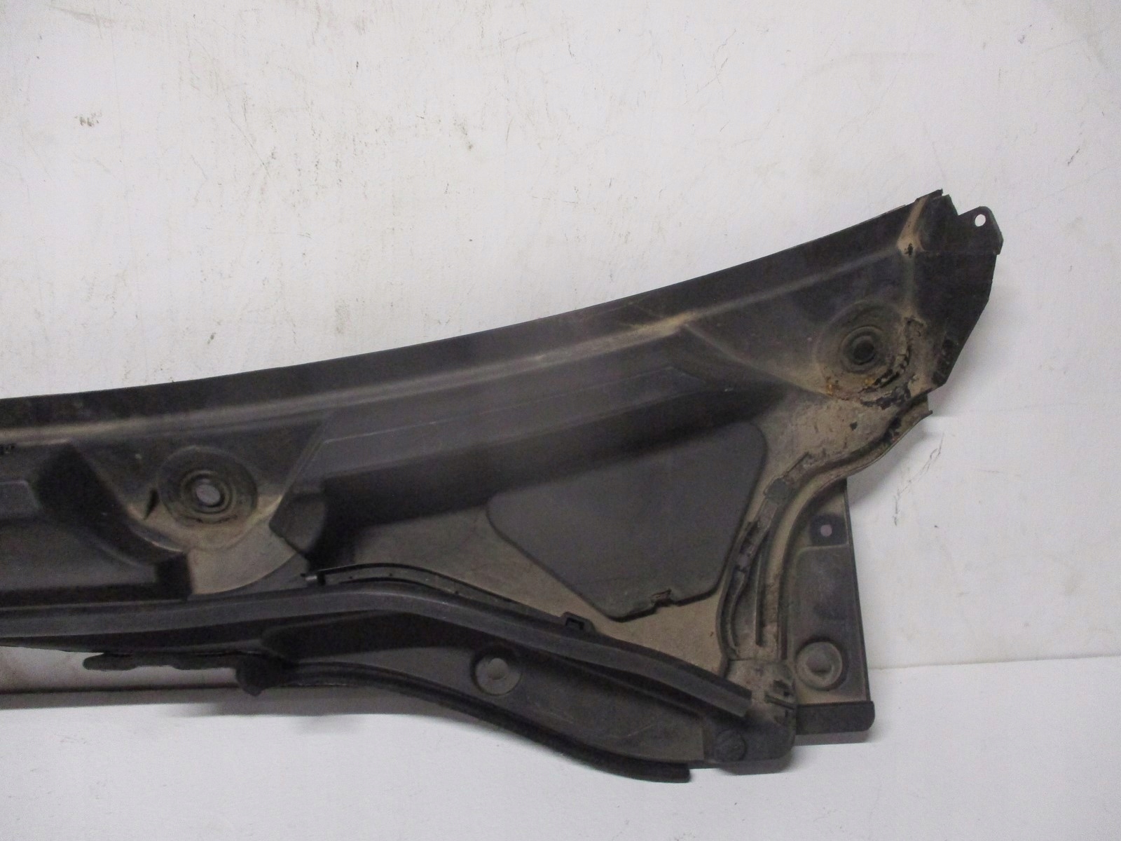 Podszybie MASERATI GRECALE 18073376 Numer katalogowy części 18073376