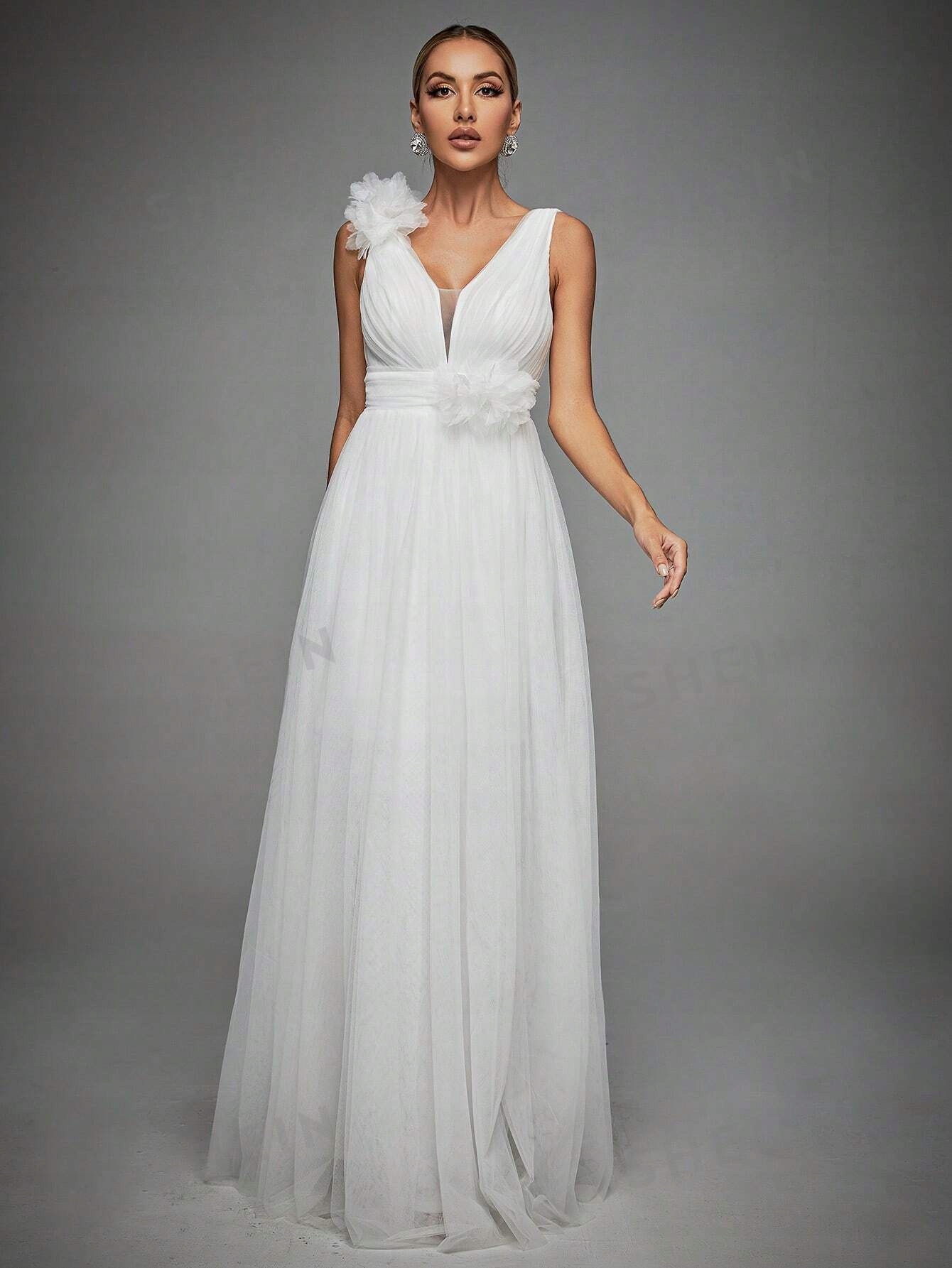 Svatební Tylová Maxi Šaty S Výstřihem Do V, Rozevřené, Nařasené, Velikost 38