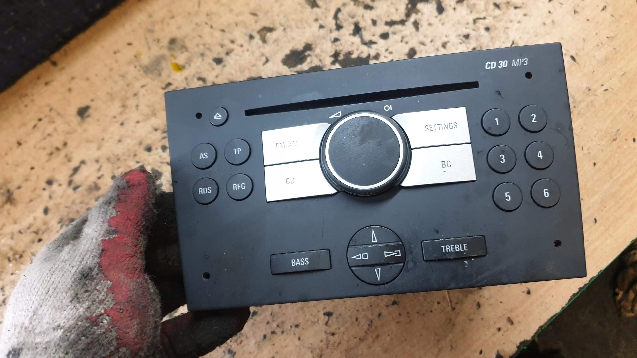 AGIL90 - OPEL AGILA И ЗАВОДСКОЕ CD-РАДИО