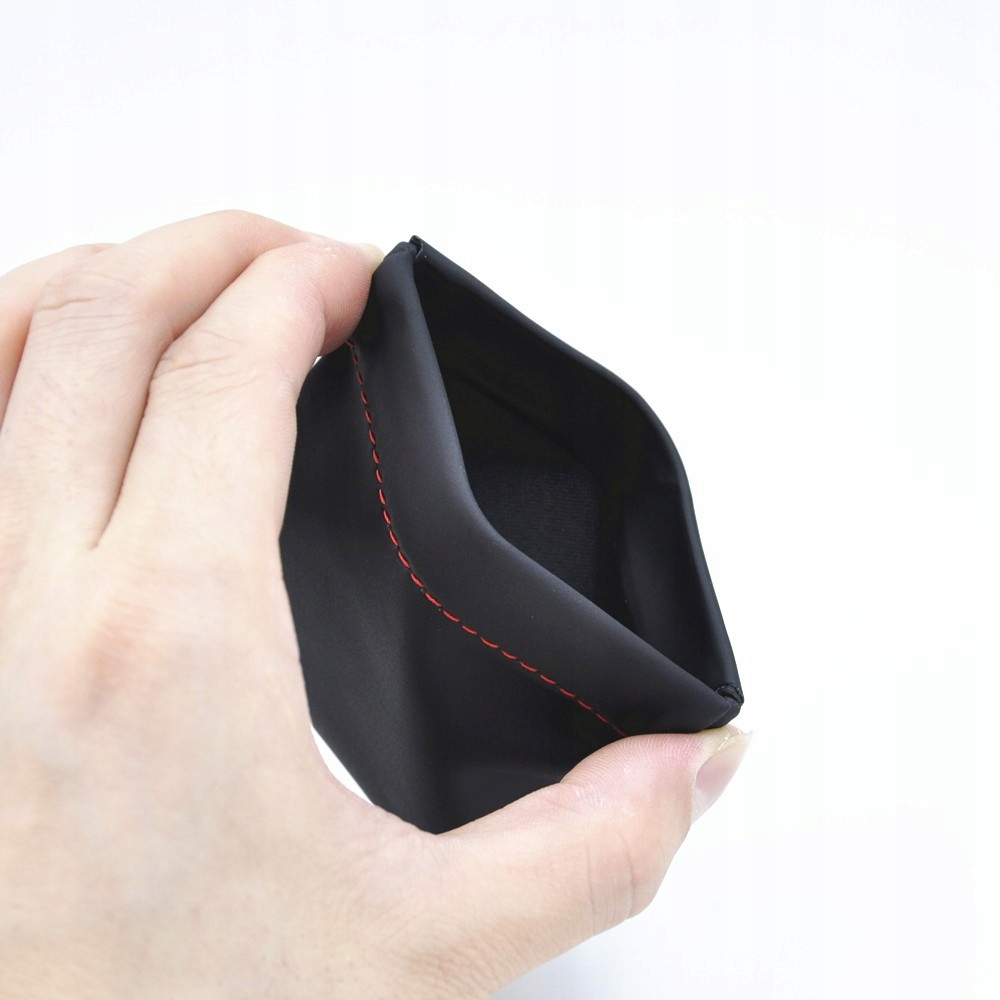 

Woreczek pokrowiec z samozamykaczem na słuchawki