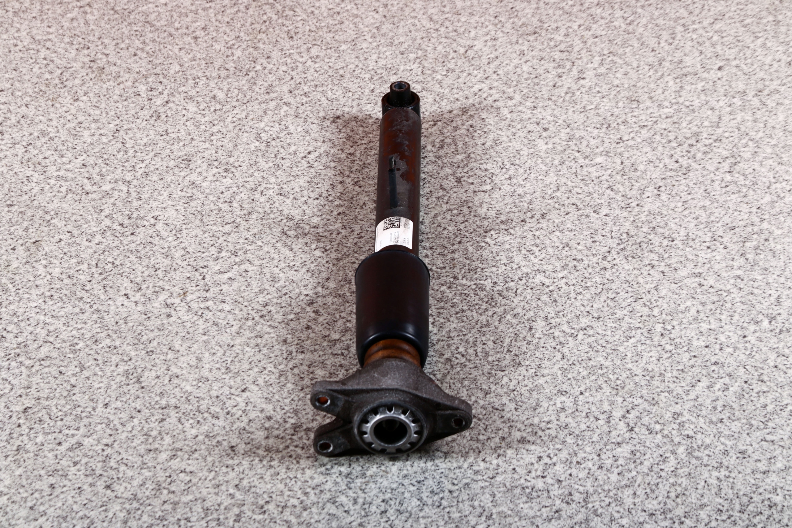 BMW G20 330dX shock absorber right left rear part 6879315