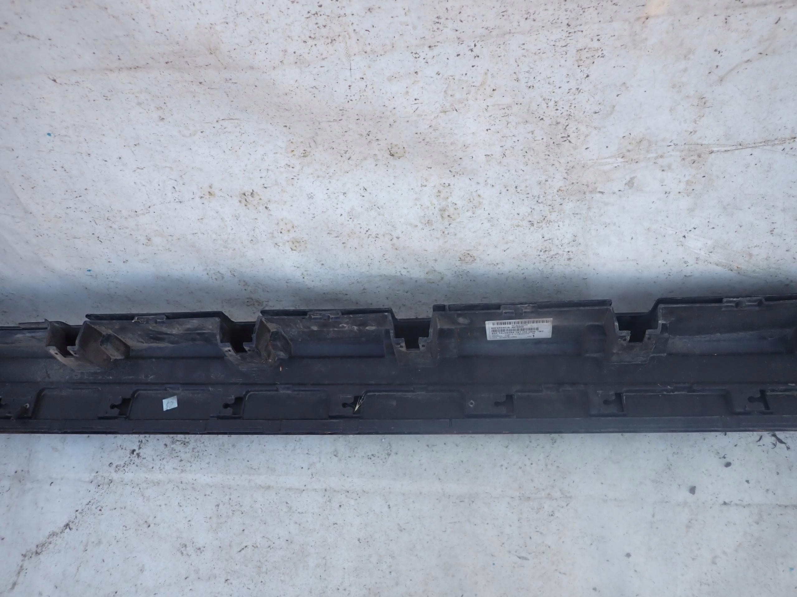 FORD KUGA II MK2 TITANIUM 13- moulding threshold left