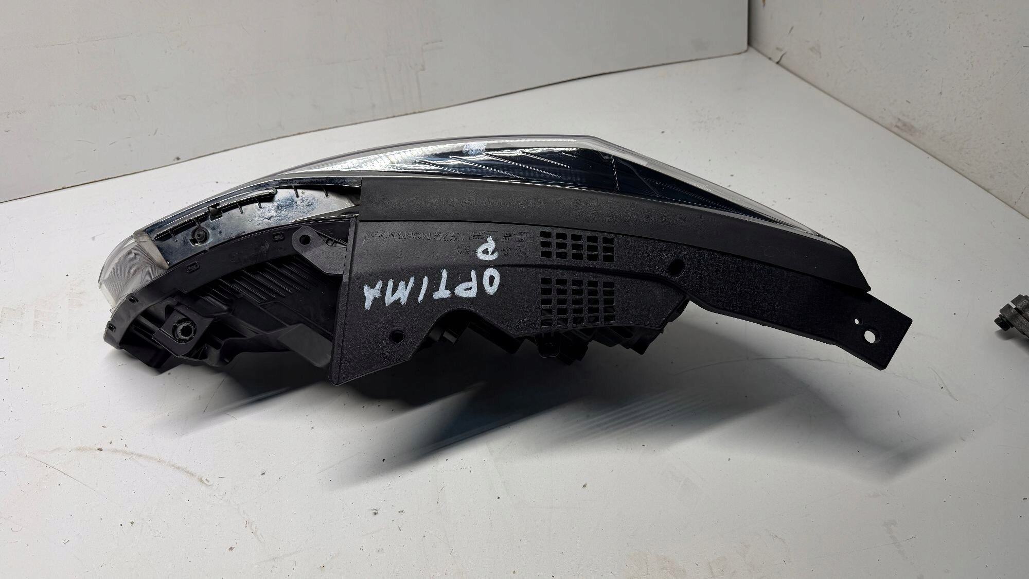 KIA OPTIMA IV light H7 right right front front LADNA EU