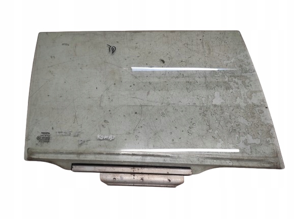 TOYOTA AVENSIS 2 II T25 03- KOMBI SZYBA PRAWA TYŁ