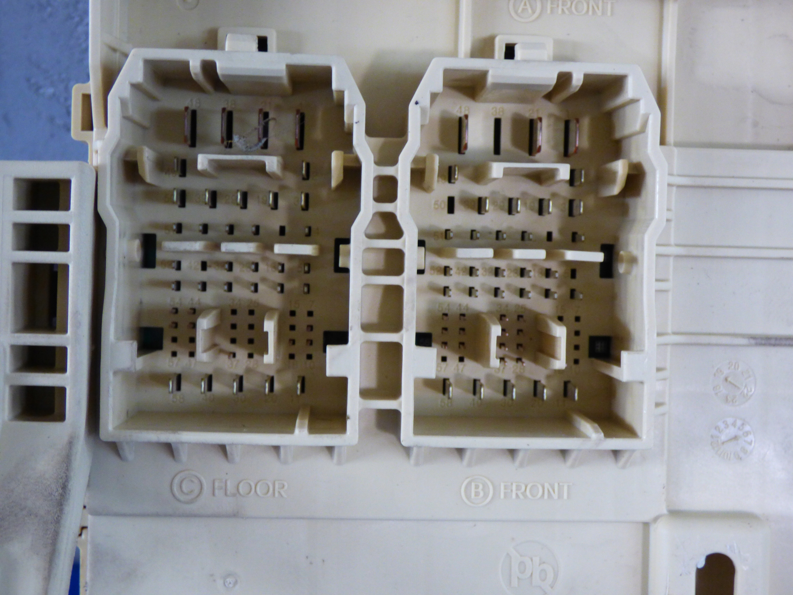 Module fusibles 91950-J7511 KIA CEED III